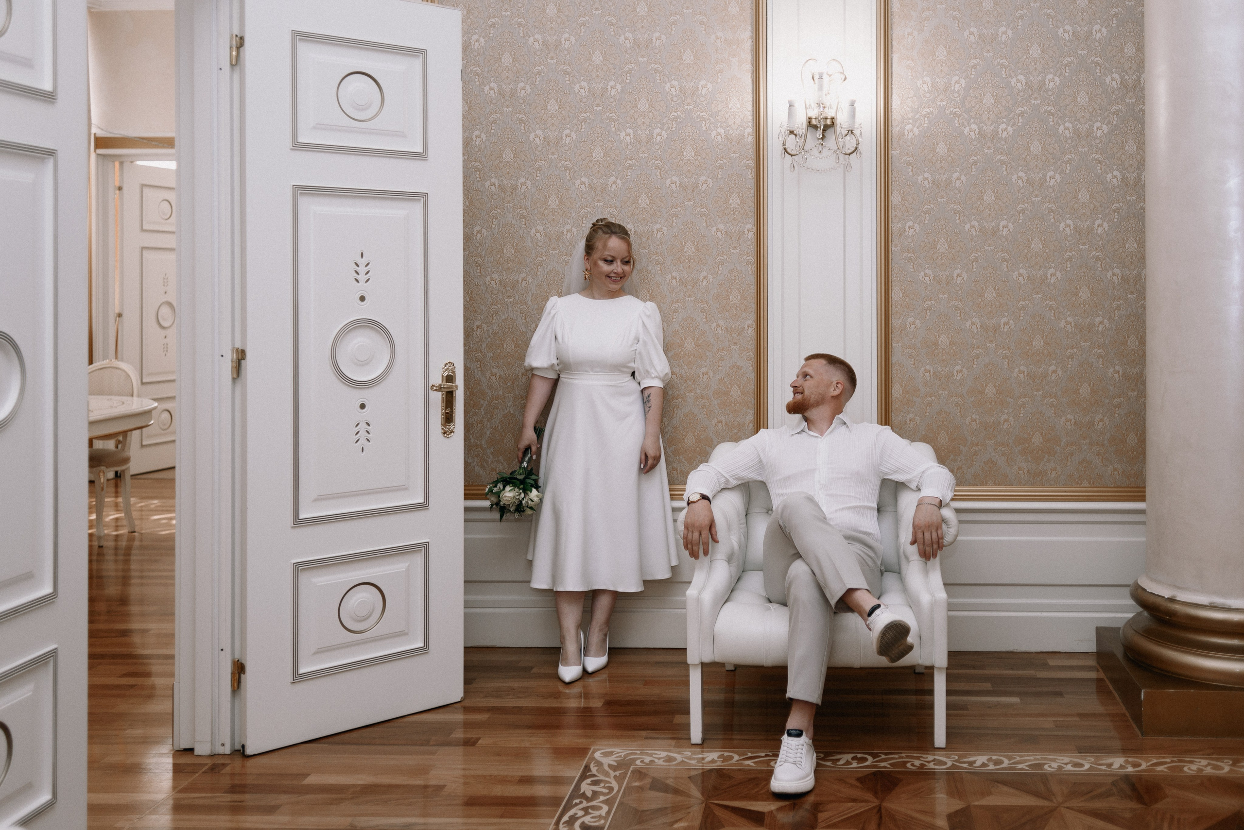 Свадебная фотосессия тюмень мост влюбленных. Фотограф Дарья Мустафина, Тюмень