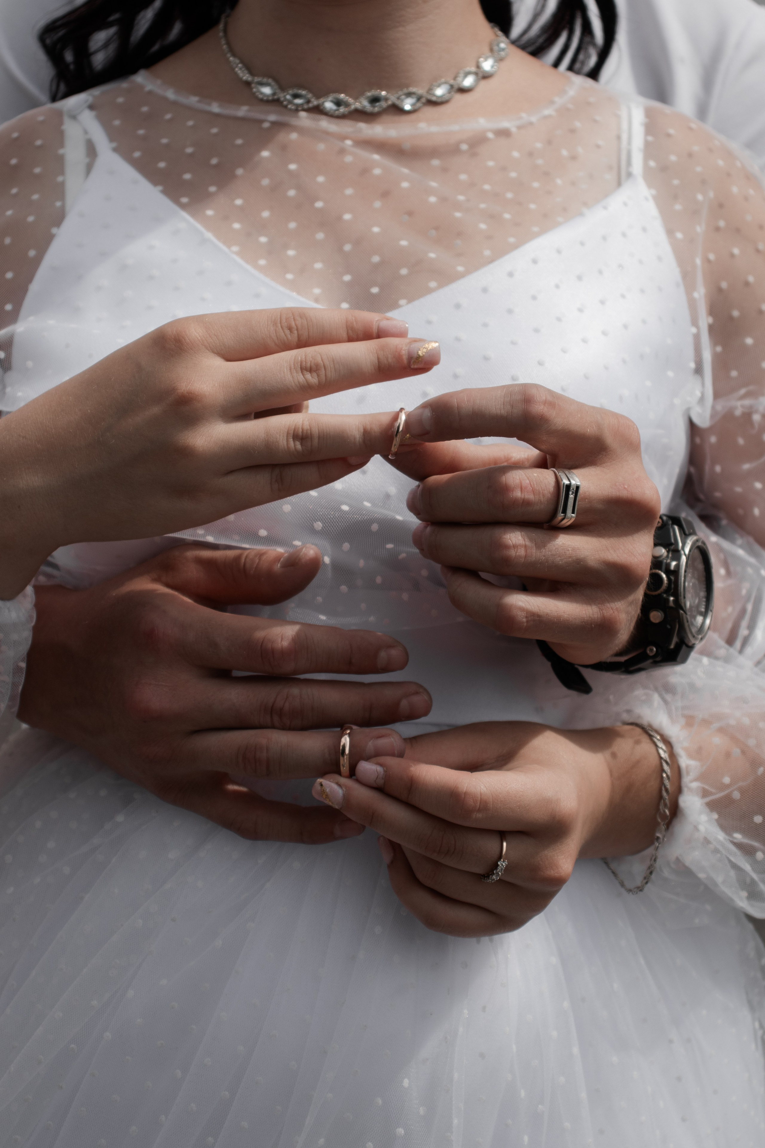 Свадебная фотосессия невесты и жениха в городе Томск