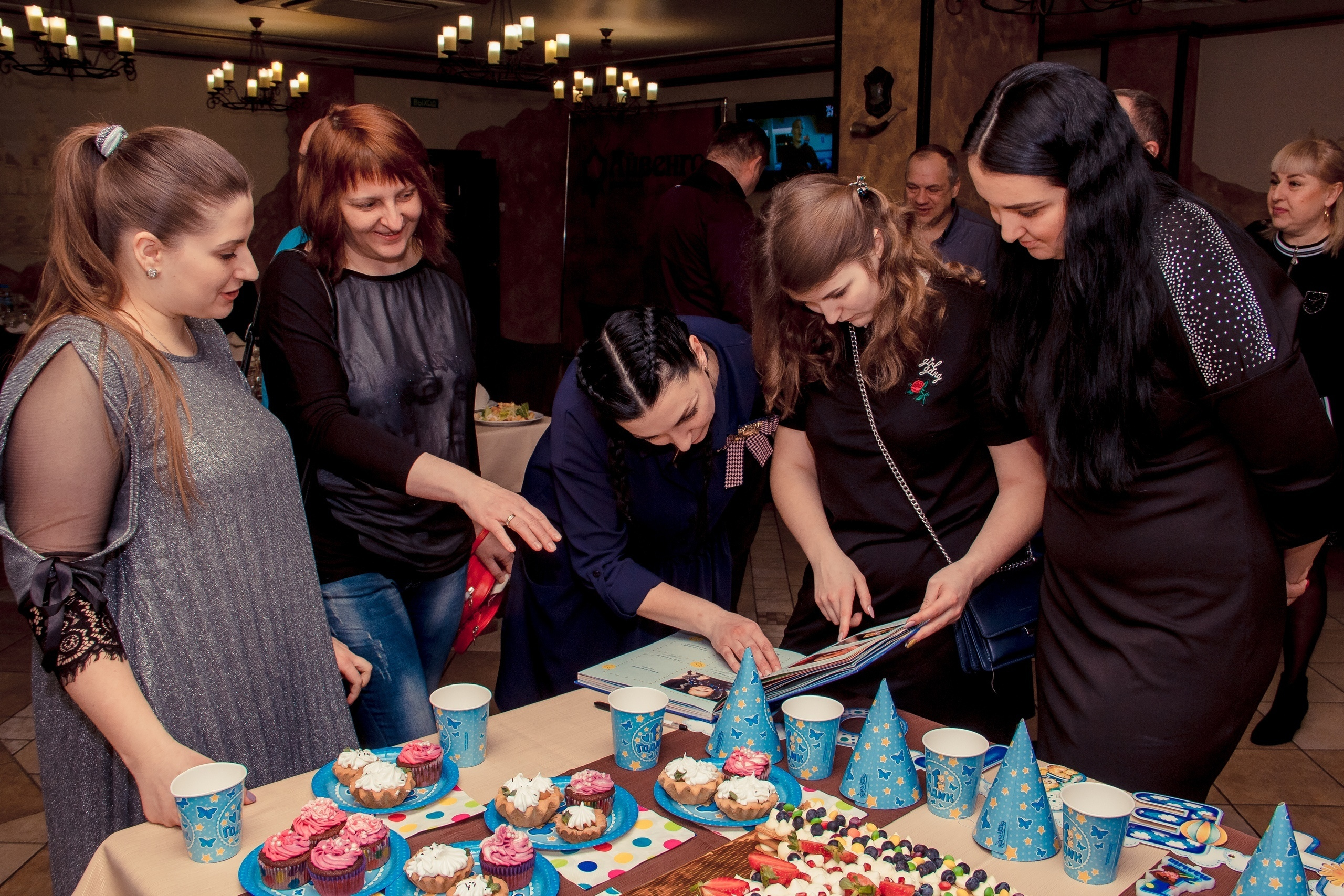Дни рождения (кафе, агенства, рестораны). Семейный и свадебный фотограф в Воронеже Майя Добровольская