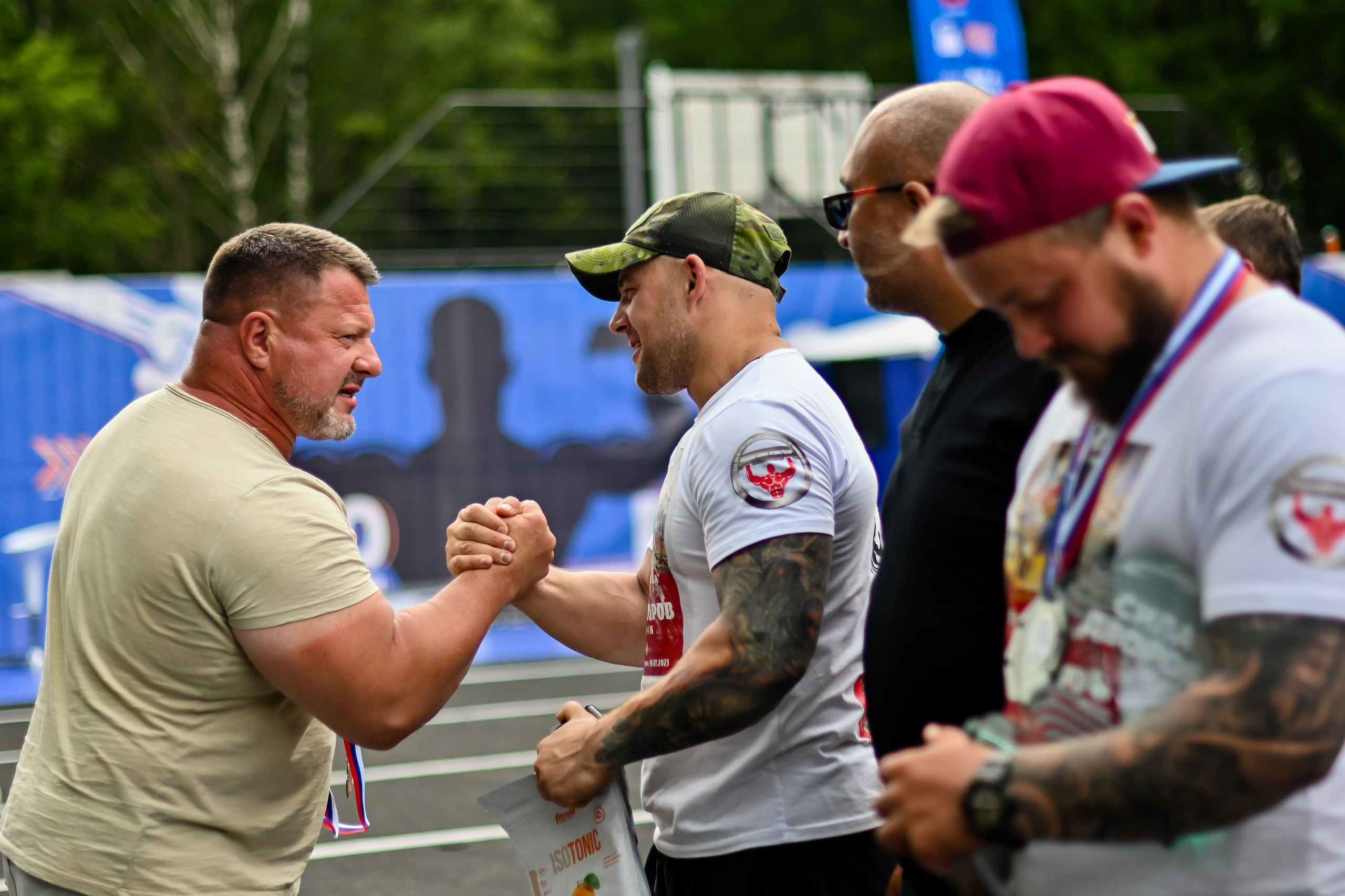 СТРОНГ. Фотограф для бизнесконтента, репортажей и семейного альбома в Москве