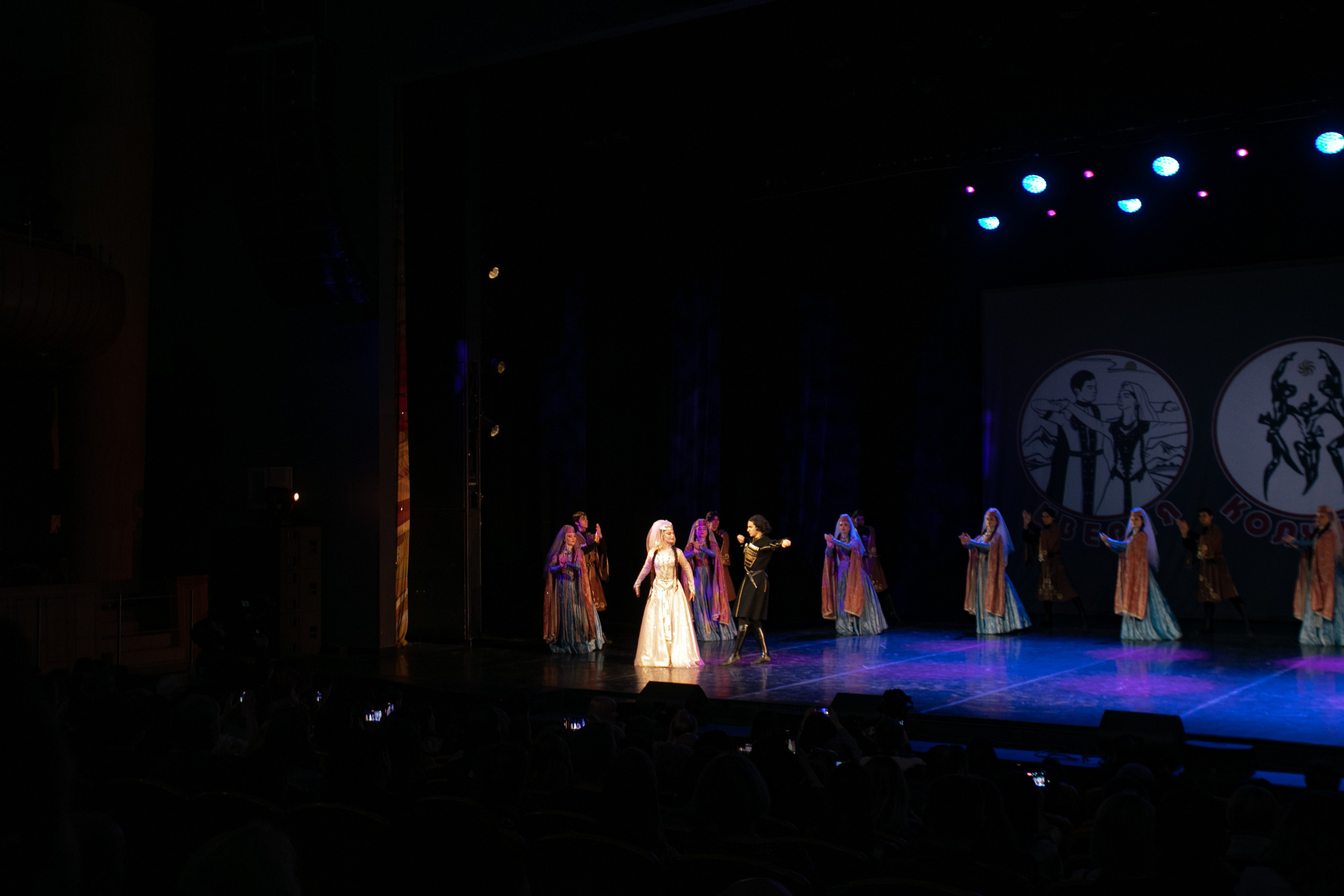 Концерт, грузинские танцы. Art photographer Nino