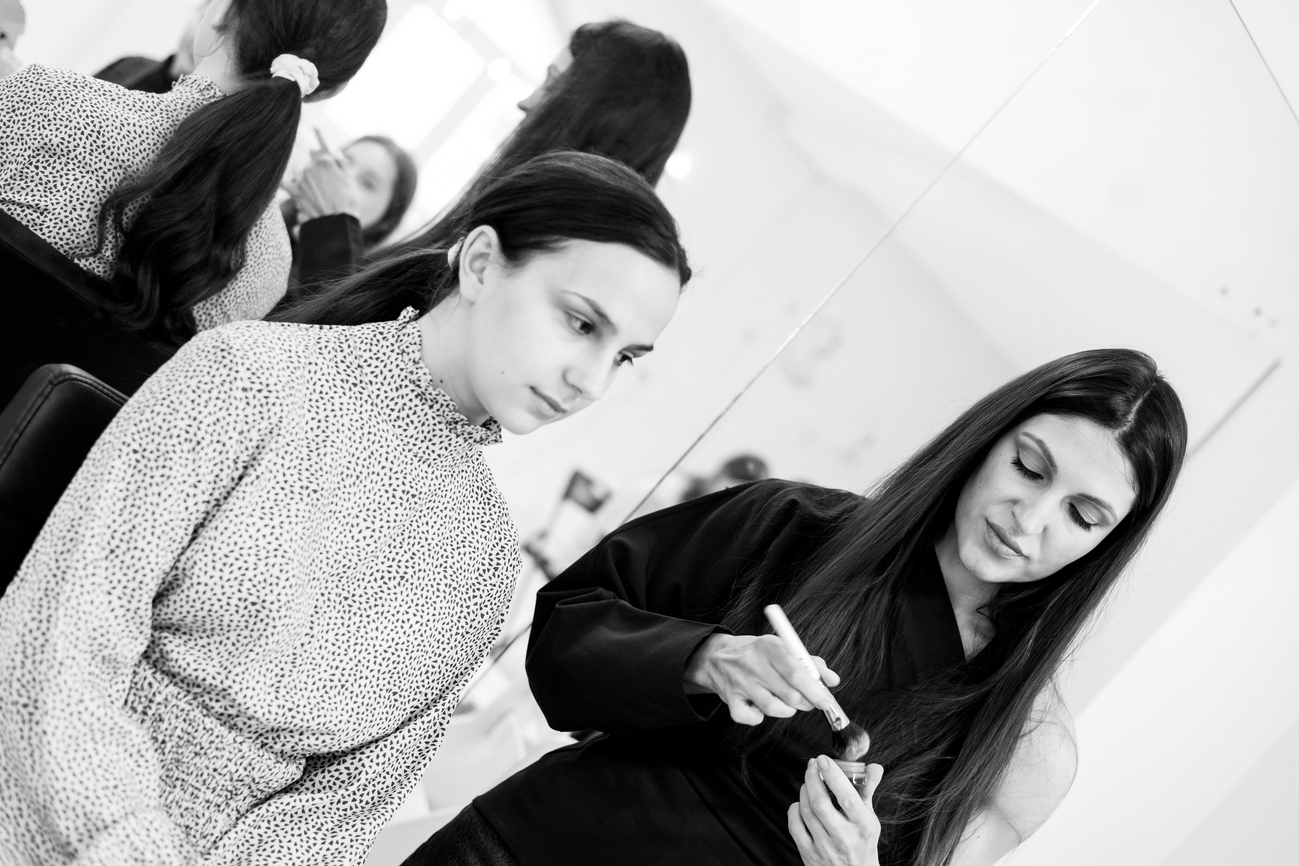 29 марта провели мастер-класс макияжа на 15-летие Наташи. Отличный вариант для праздника!. Школа для девочек во Владивостоке — Само Совершенство