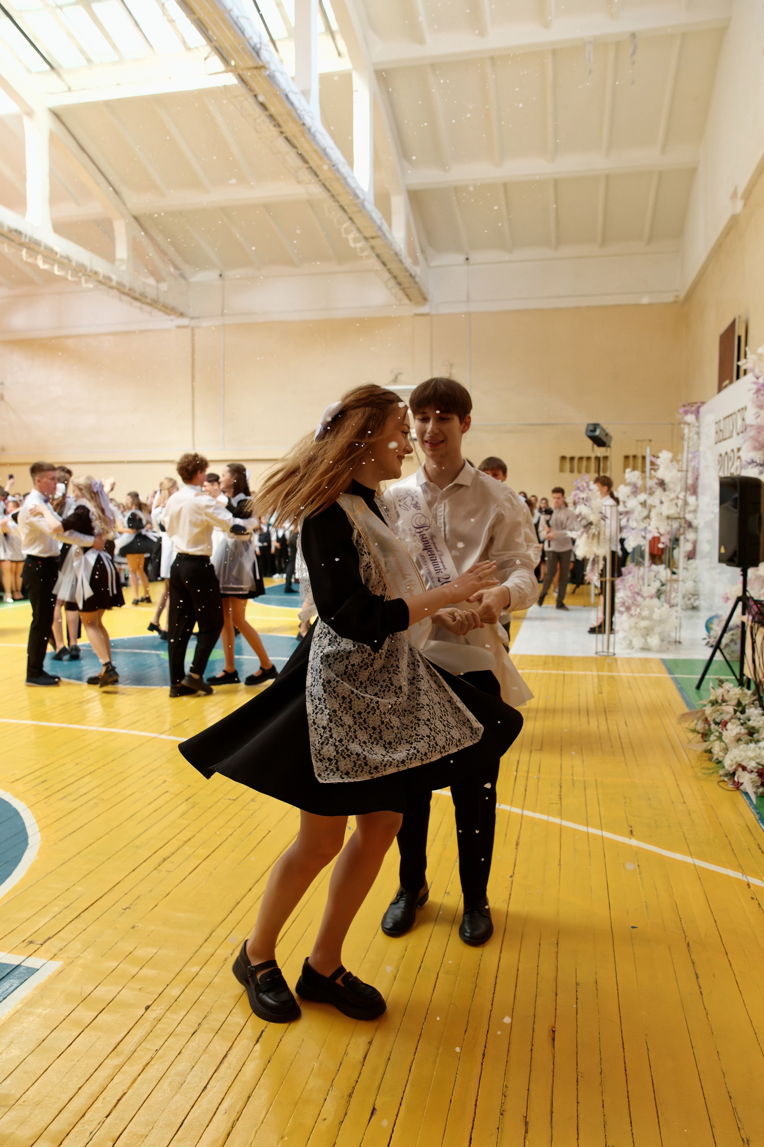 Последний звонок Школа № 42. Семейный фотограф — Макс Белогрудов