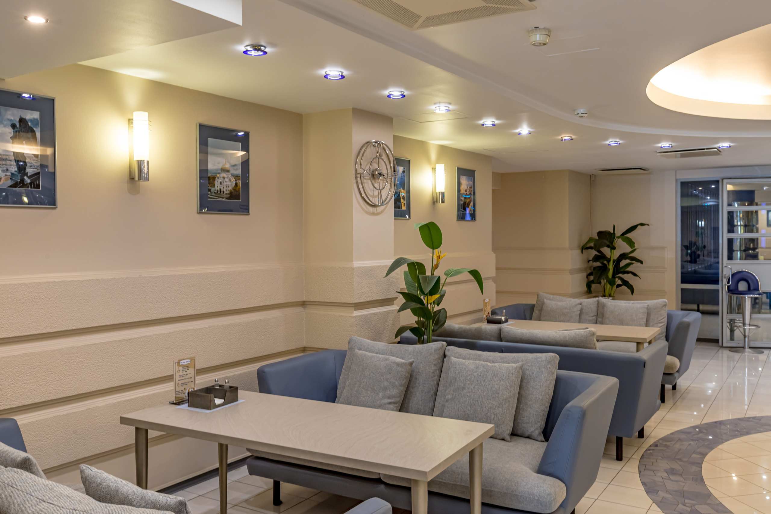 Лобби отеля «Нептун». Фотограф Махлаева Виктория/Санкт-Петербург