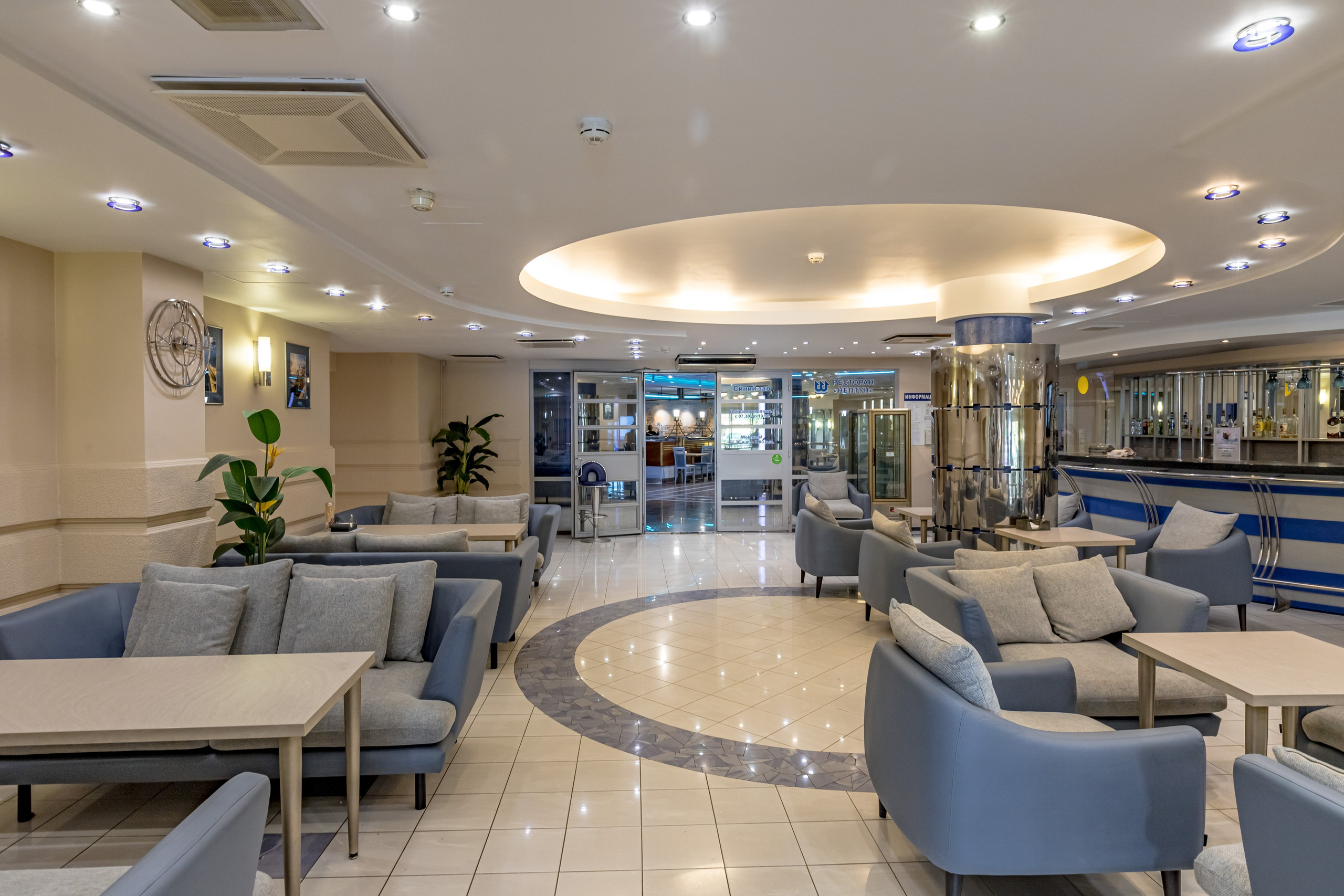 Лобби отеля «Нептун». Фотограф Махлаева Виктория/Санкт-Петербург