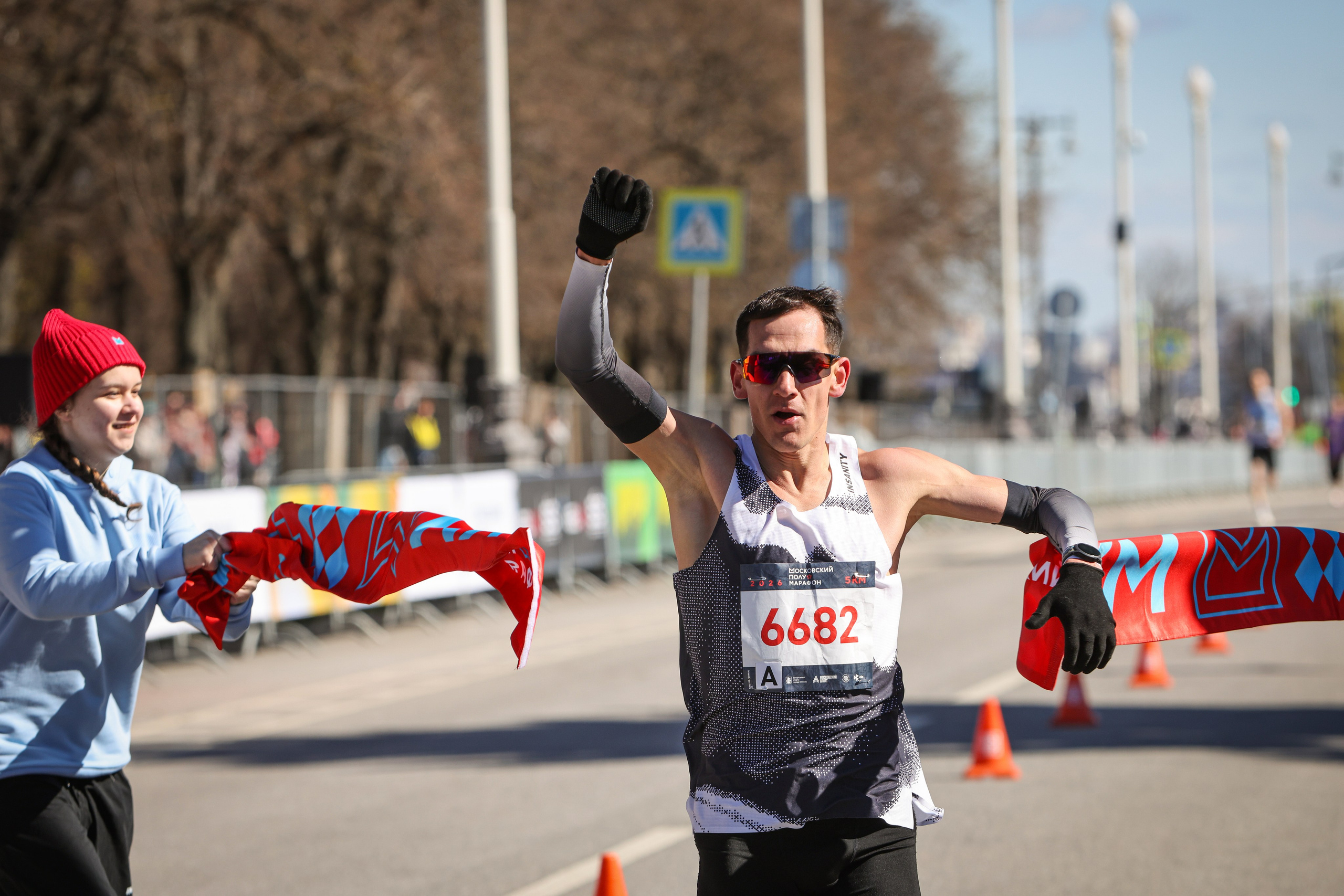 Московский полумарафон 25 и 26.04.26. Фотограф Сергей Ловкий