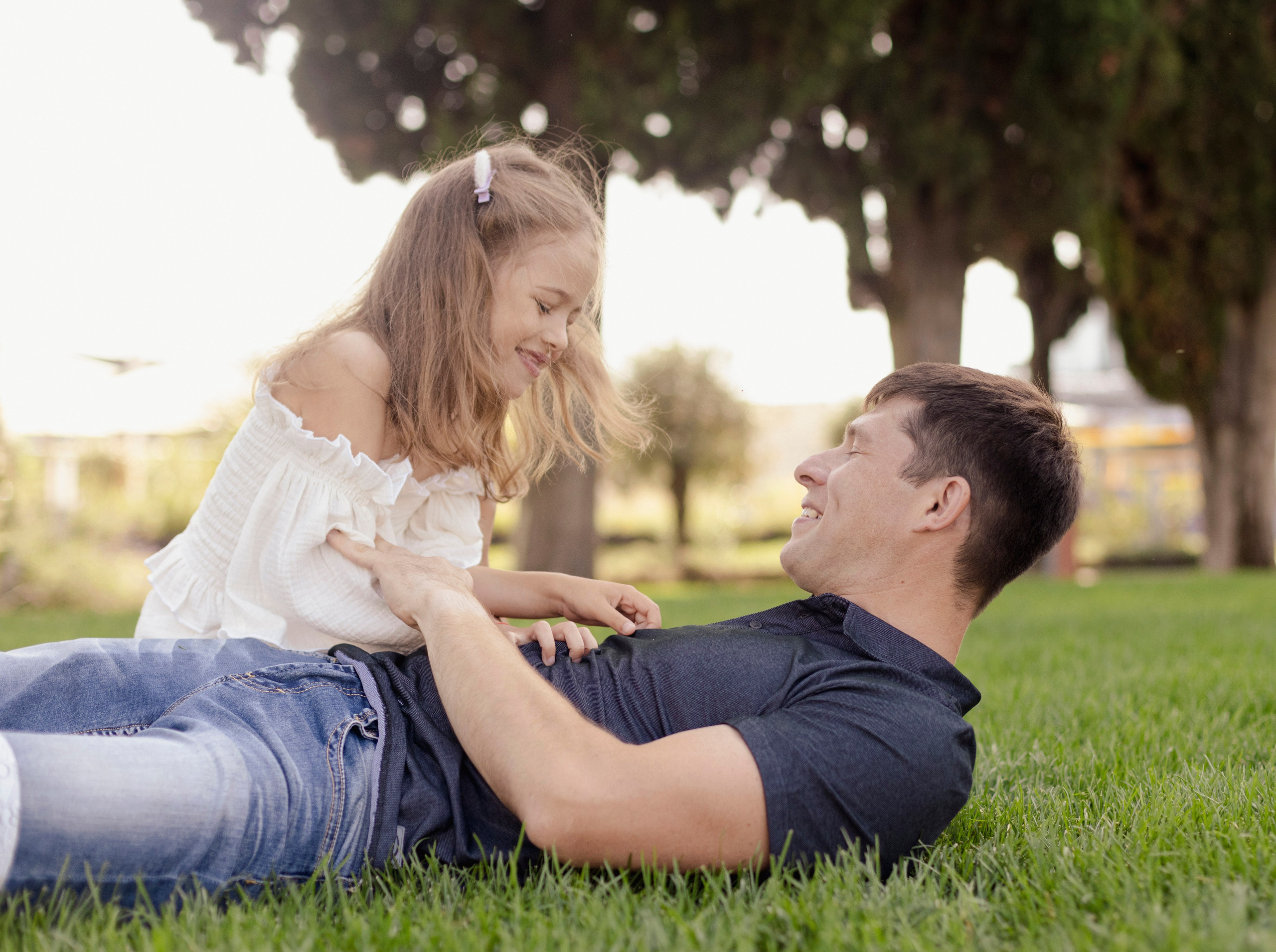 Радостные моменты в тени кипарисов. Reportage and staged photographer Natalia Sannikova