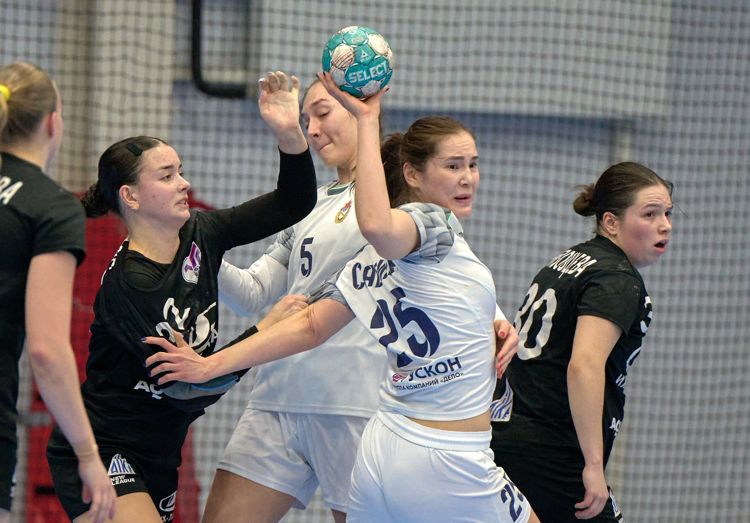 Гандбол. OLIMPBET Суперлига. «Университет» — «ЦСКА». Спортивный репортажный фотограф в Ижевске Сергей Мерзляков