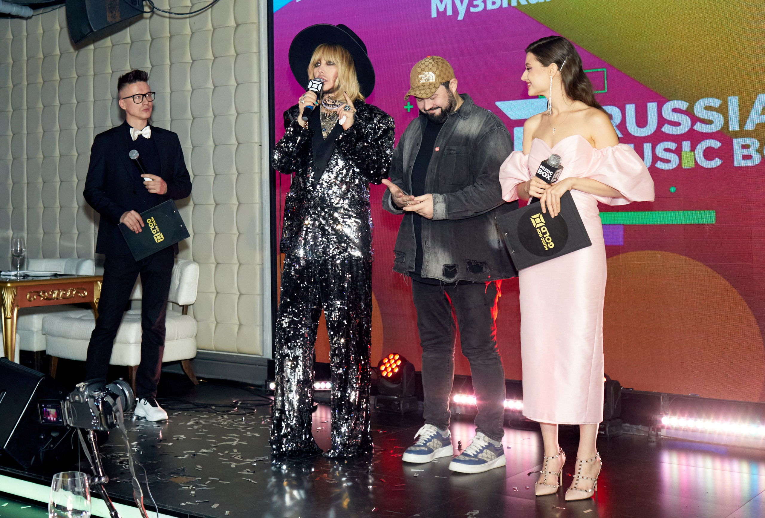 Musicboxgold. Art photographer Nino