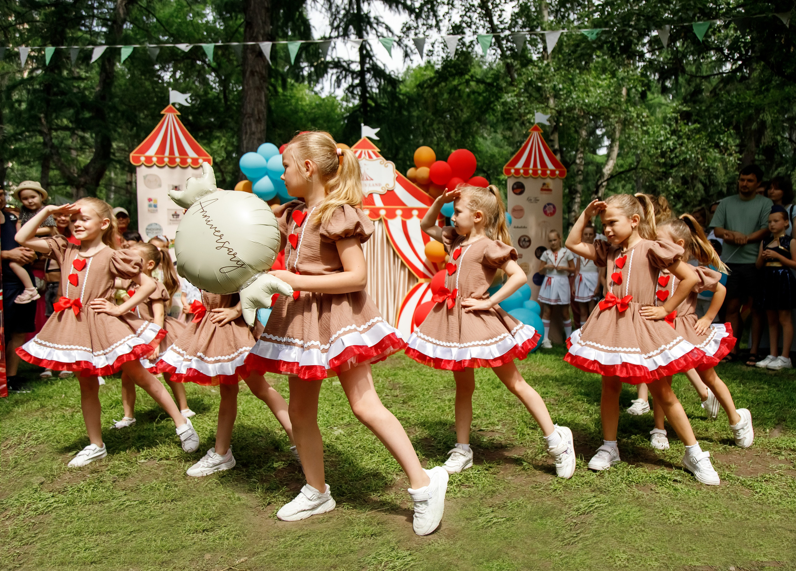 Репортажные съёмки в Новосибирске: поездки на природу, праздники, шоу, вечеринки, выпускные, девичники. Фотограф Ольга Баранова