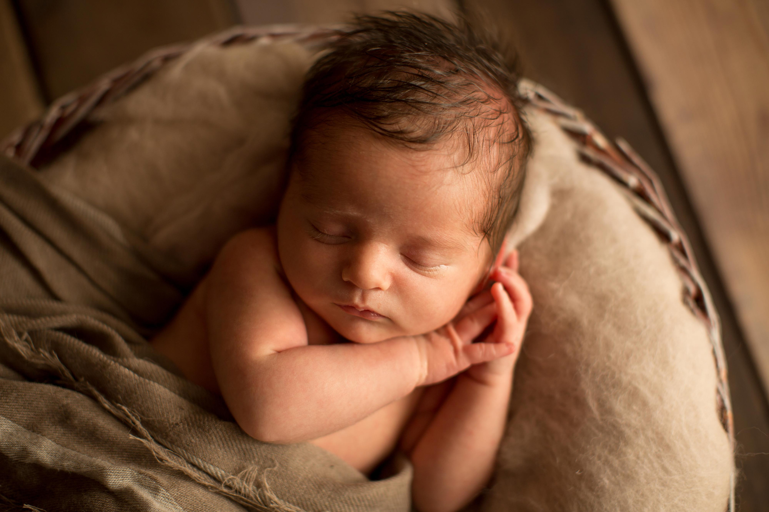 Фотосессия для новорожденного в Екатеринбурге. Фотограф новорожденных Екатеринбург, детский фотограф в Екатеринбурге,