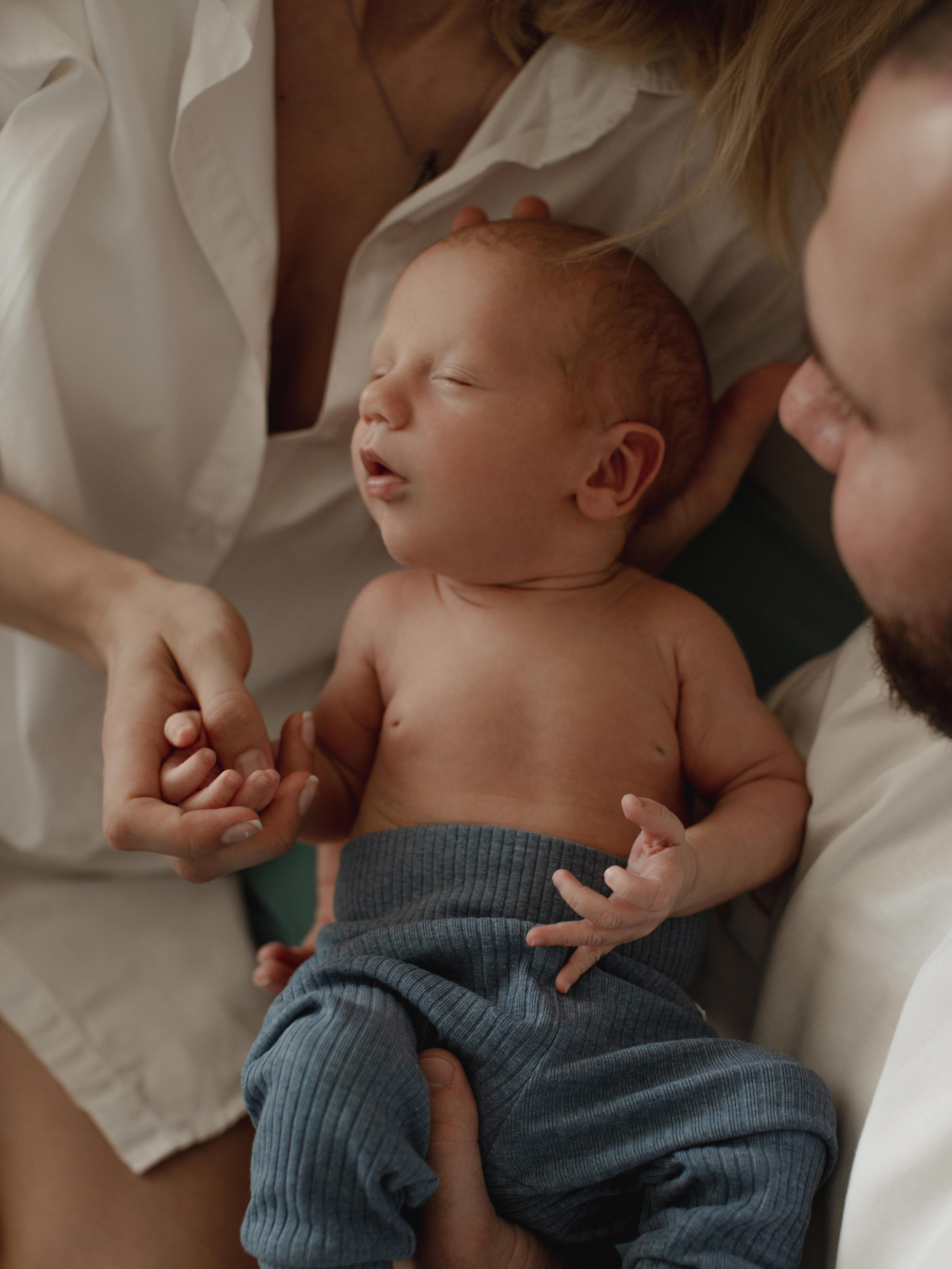 Фотограф для домашней фотосессии. Фотограф новорожденных Екатеринбург, детский фотограф в Екатеринбурге,