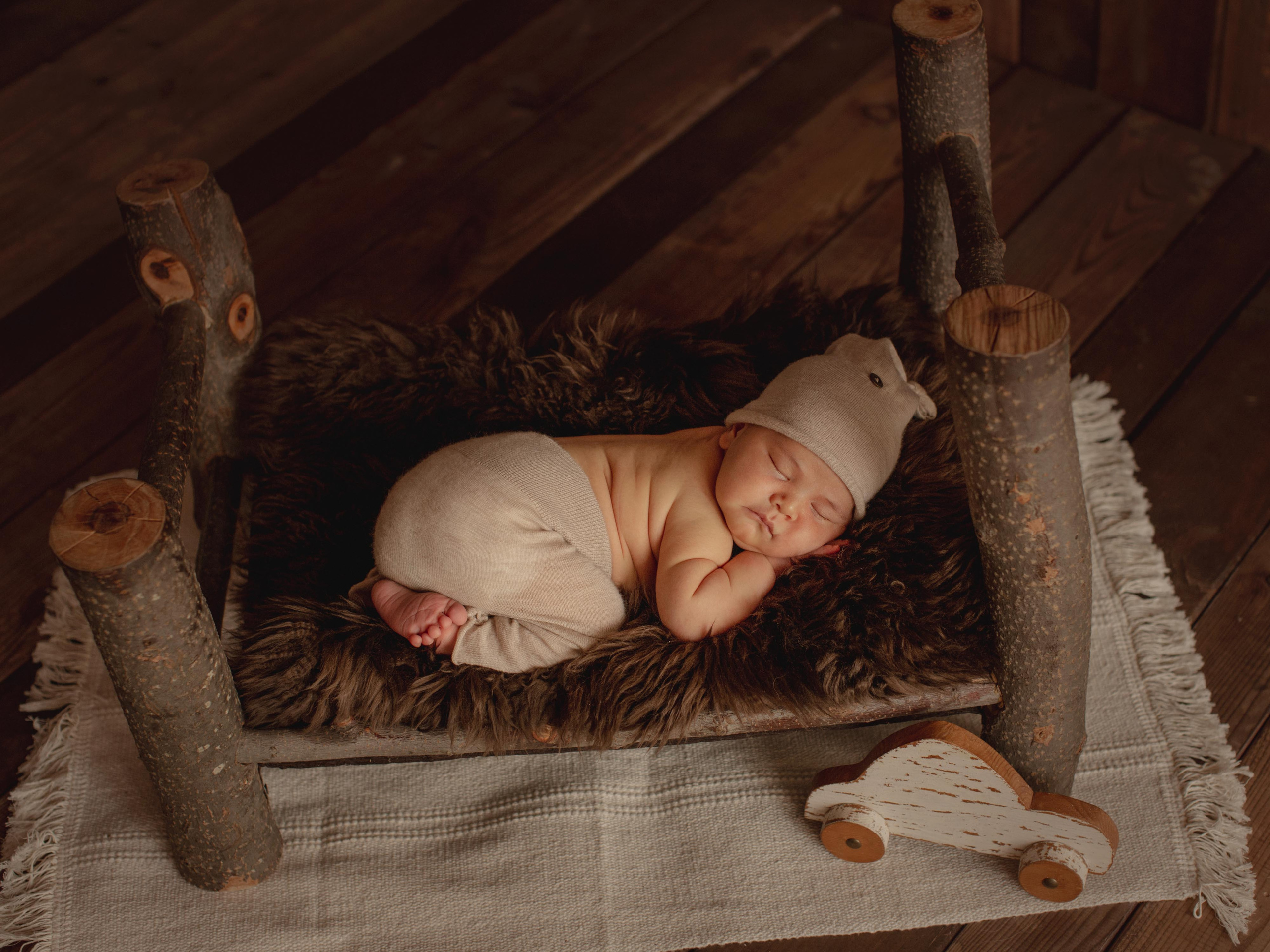 Фотосессия для новорожденного в Екатеринбурге. Фотограф новорожденных Екатеринбург, детский фотограф в Екатеринбурге,