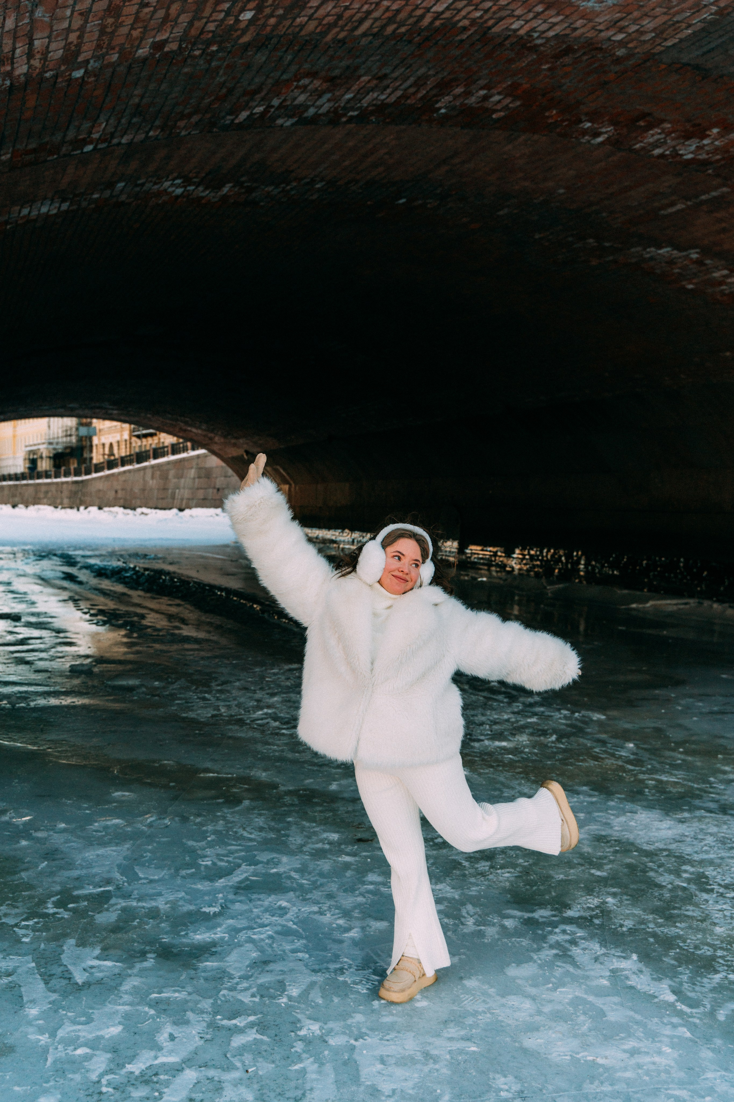 Лавстори на льду по рекам и каналам Санкт-Петербурга