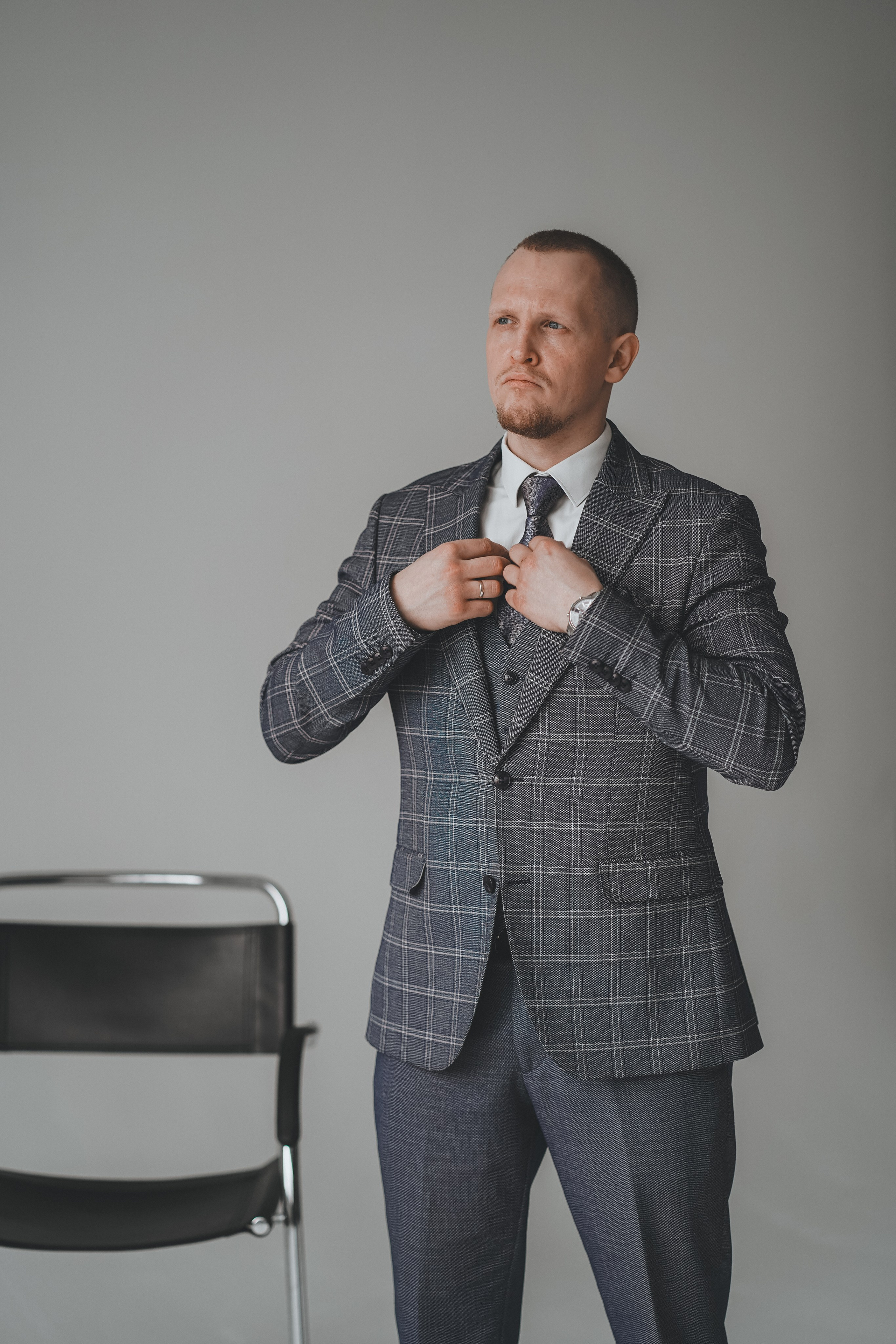 Ведущий Тимофей. Фотограф