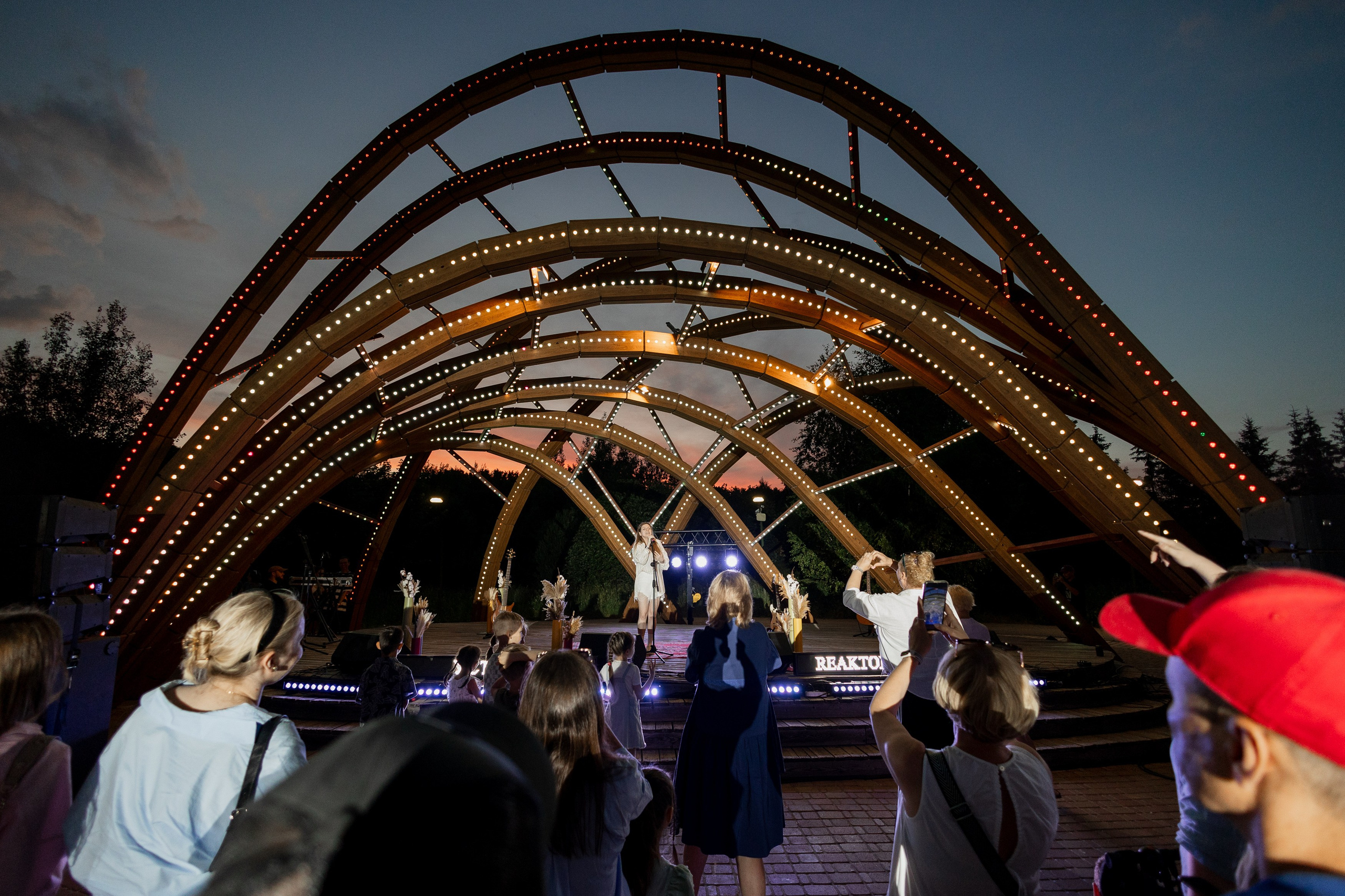 REACTOR Тур. Портретный и репортажный фотограф в Казани Максим Сипачев