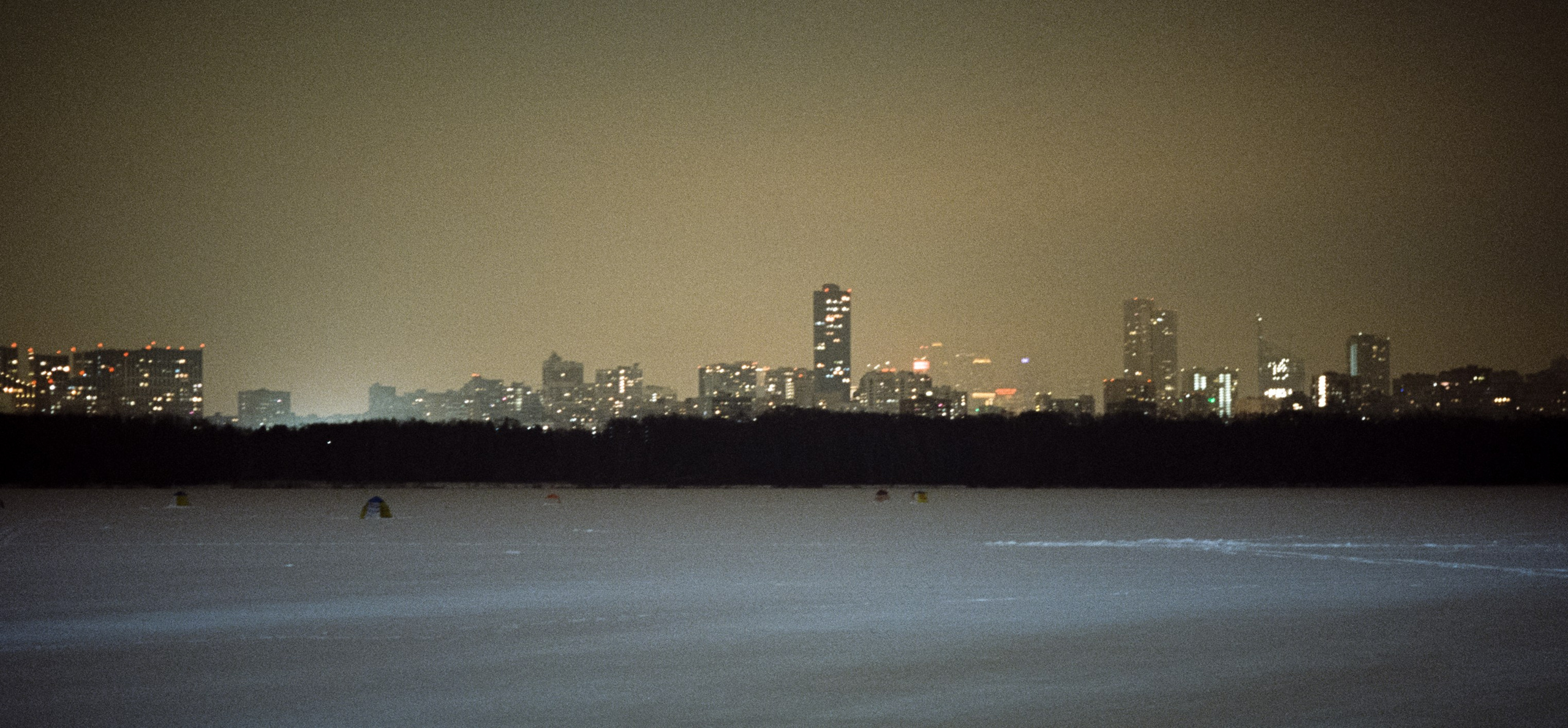 SFL 500T (Kodak Vision 3 500T) / Canon T80 / Canon FD 85 mm f1.2 L