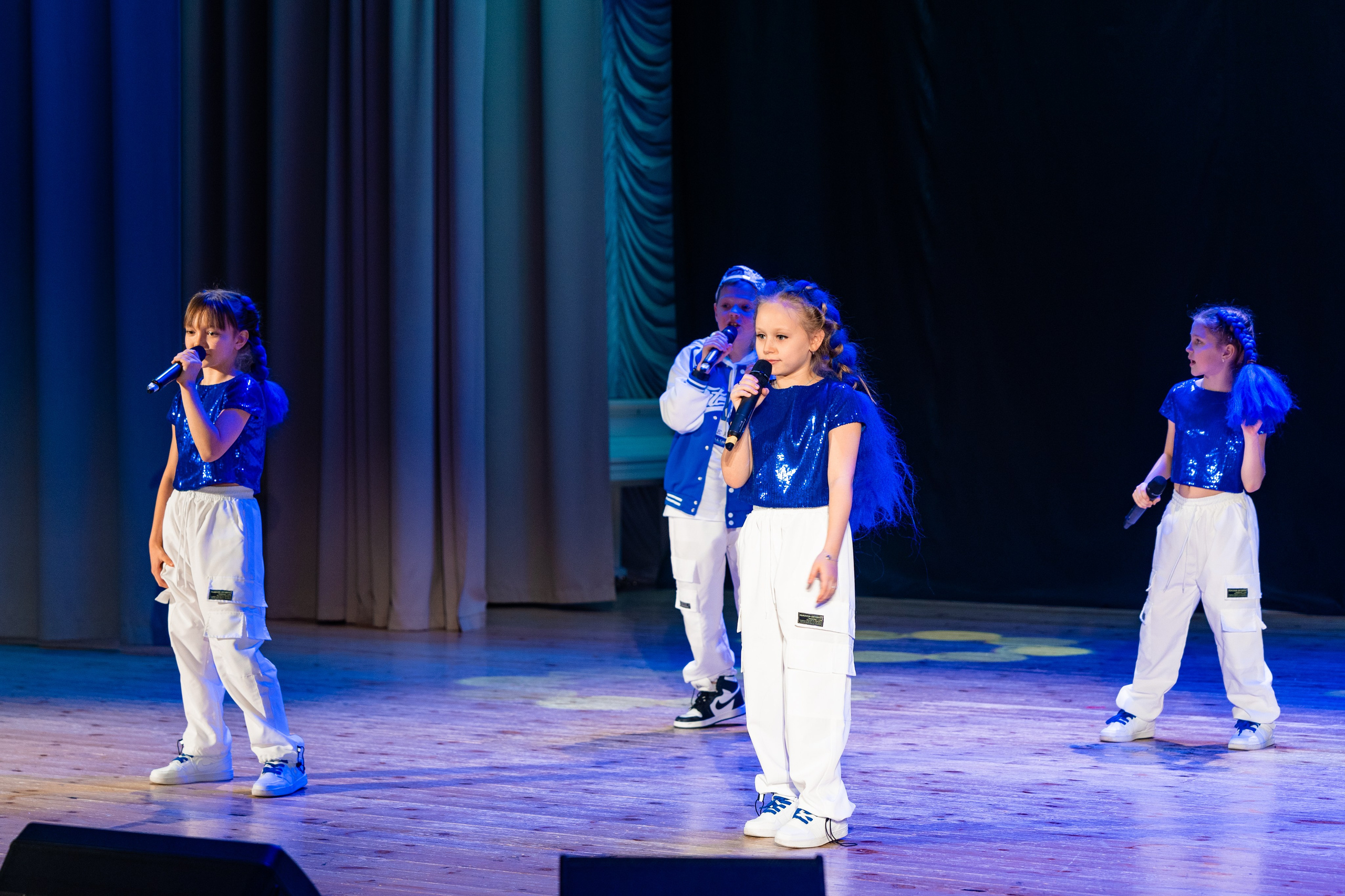 Концерт ДК Буривестник. Фотограф Никита Комаров