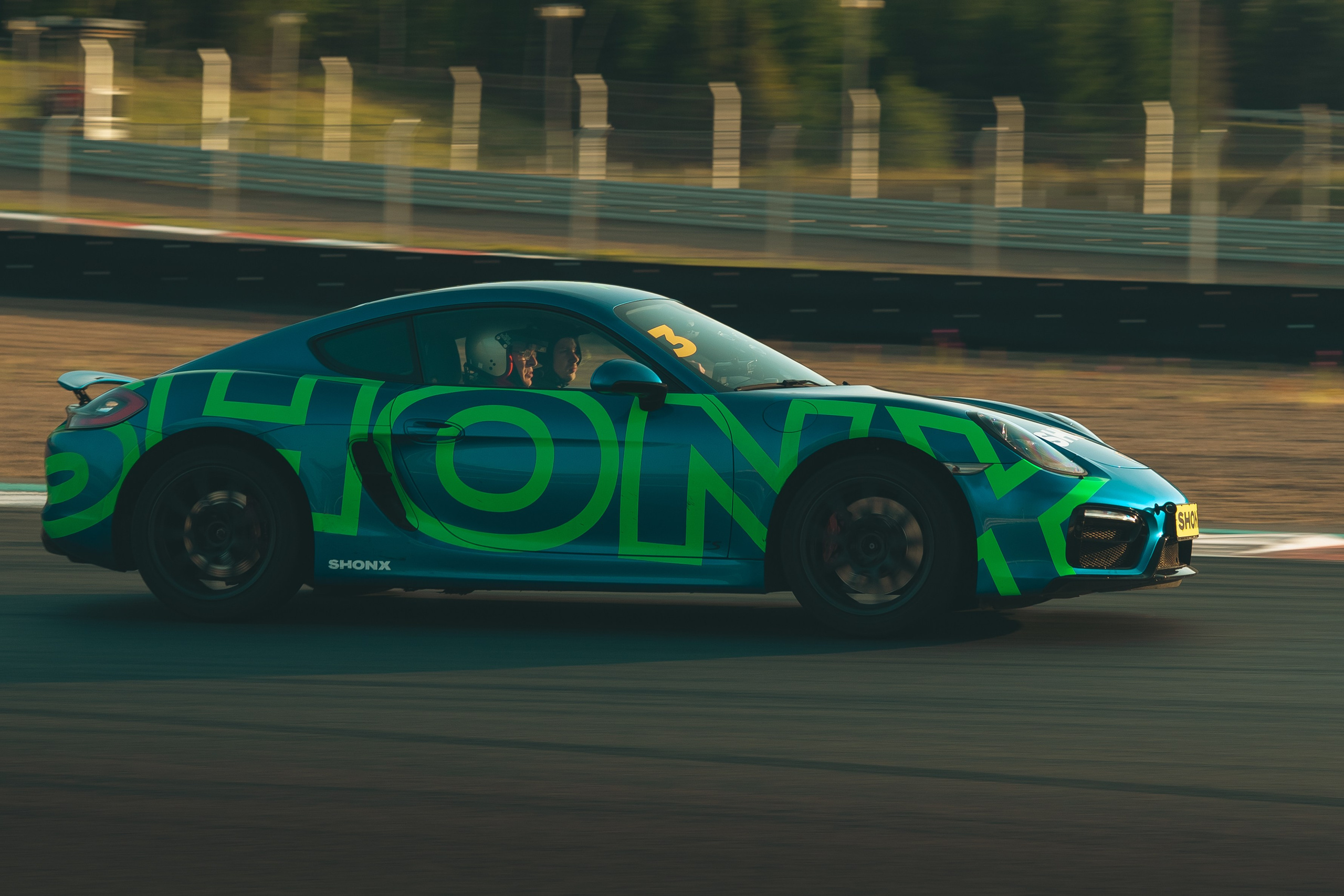 Трек-день Игора Драйв. Портретный и автомобильный фотограф в Санкт-Петербурге Евгений Черепанов