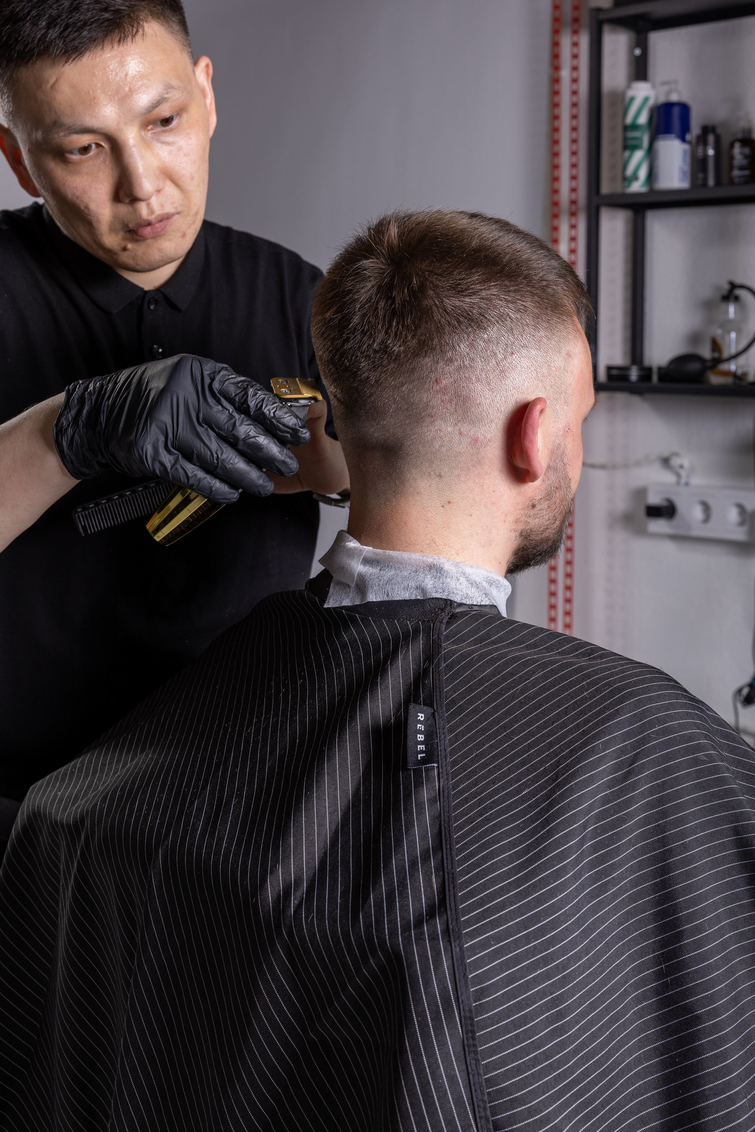 Барбершоп Jet Black 2. Репортажный фотограф Санкт-Петербург | Роман Карбышев