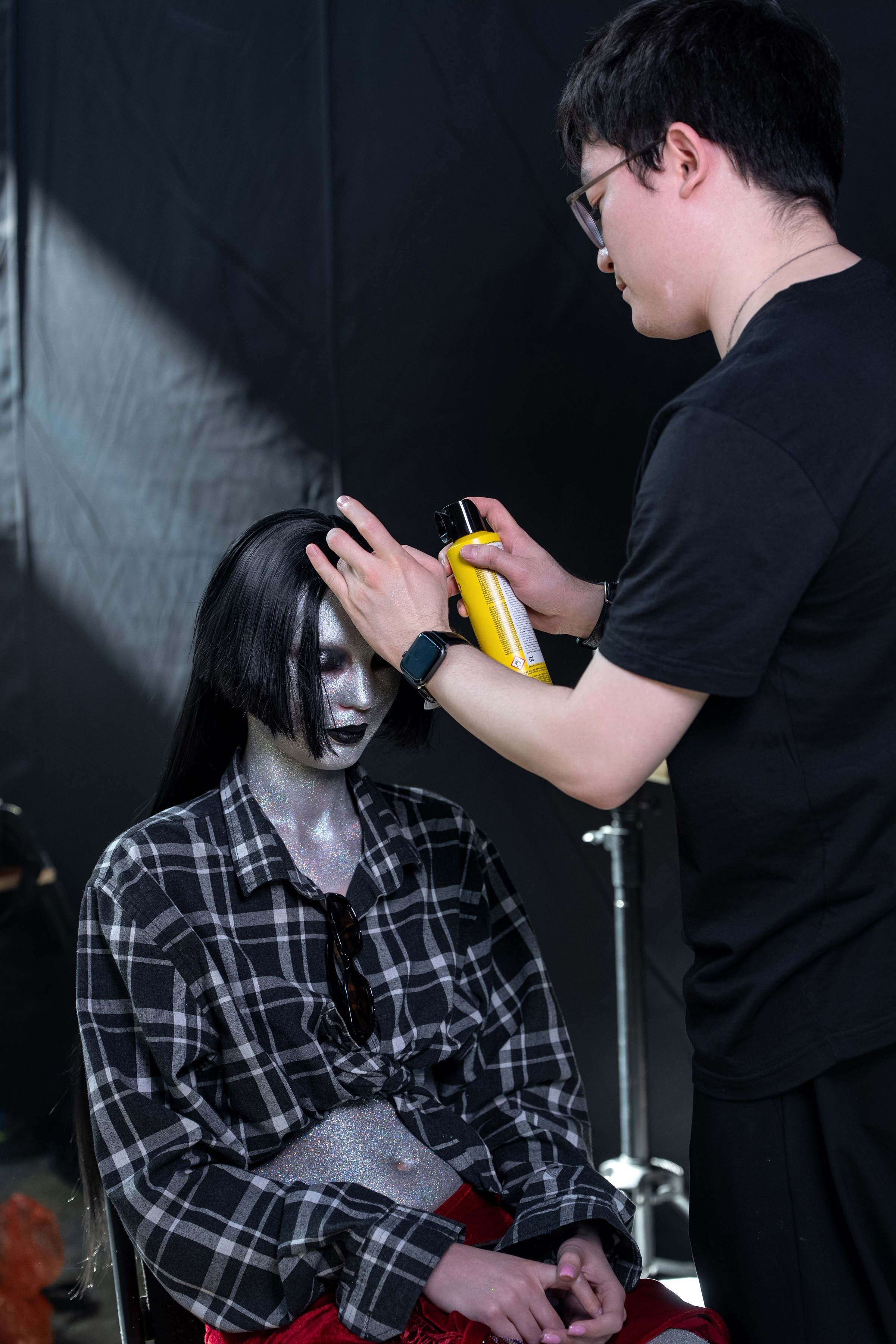 Visa Fashion Week Almaty Pre-Fall 2026 April Backstage Day 2. Сайт Алматинского НЮ АРТ, будуар и фэшн фотографа Дениса Карпенко