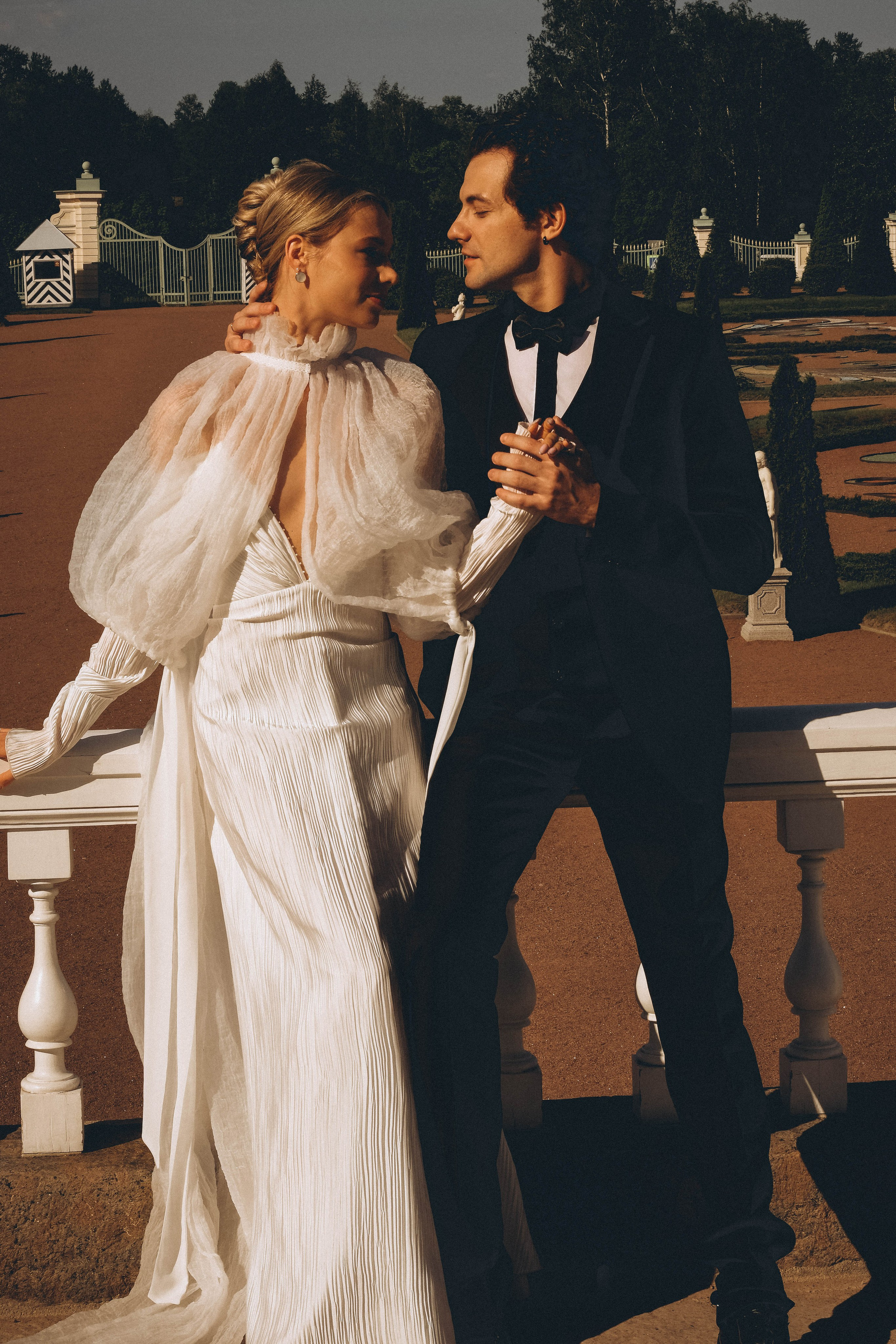 СВАДЕБНАЯ СЬЕМКА В ПАРКЕ ОРАНИЕНБАУМ. Профессиональный фотограф, Санкт-Петербург — Виктория Богомолова