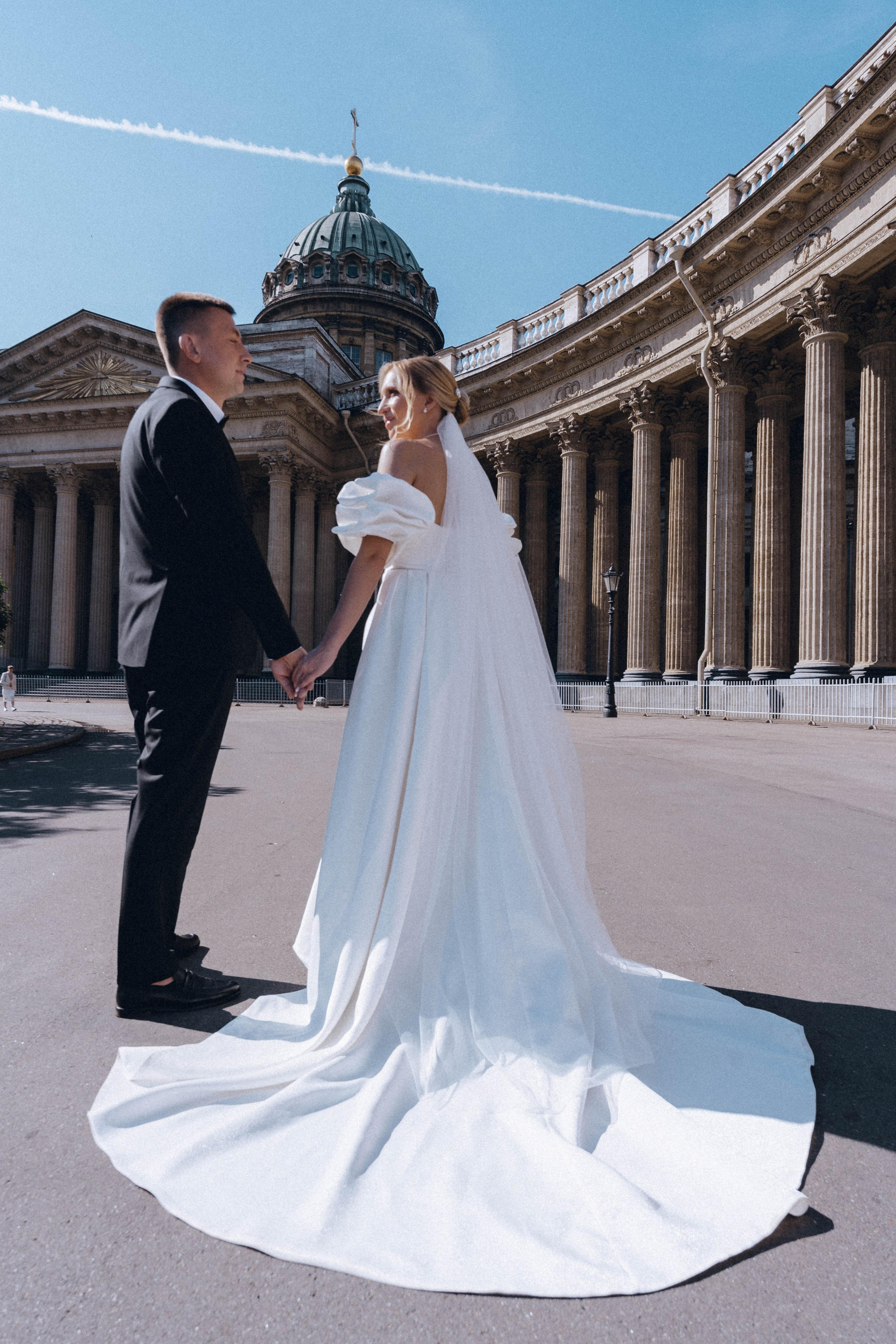 СВАДЕНБНАЯ СЬЕМКА НА КАТЕРЕ ПО КАНАЛАМ САНКТ-ПЕТЕРБУРГА И В АКВАТОРИИ НЕВЫ. Профессиональный фотограф, Санкт-Петербург — Виктория Богомолова