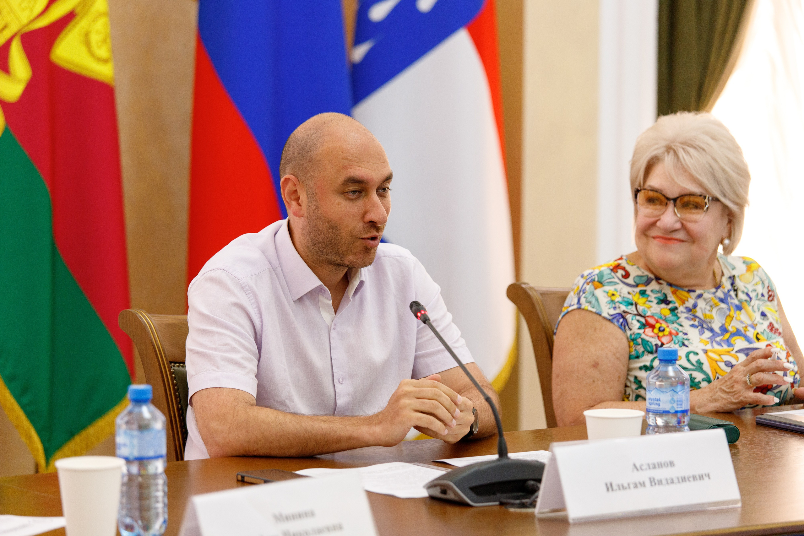 Пленарное заседание Союза Женщин России 7 июля 2025. Интерьерный и фуд фотограф в Иркутске Дмитрий Арно