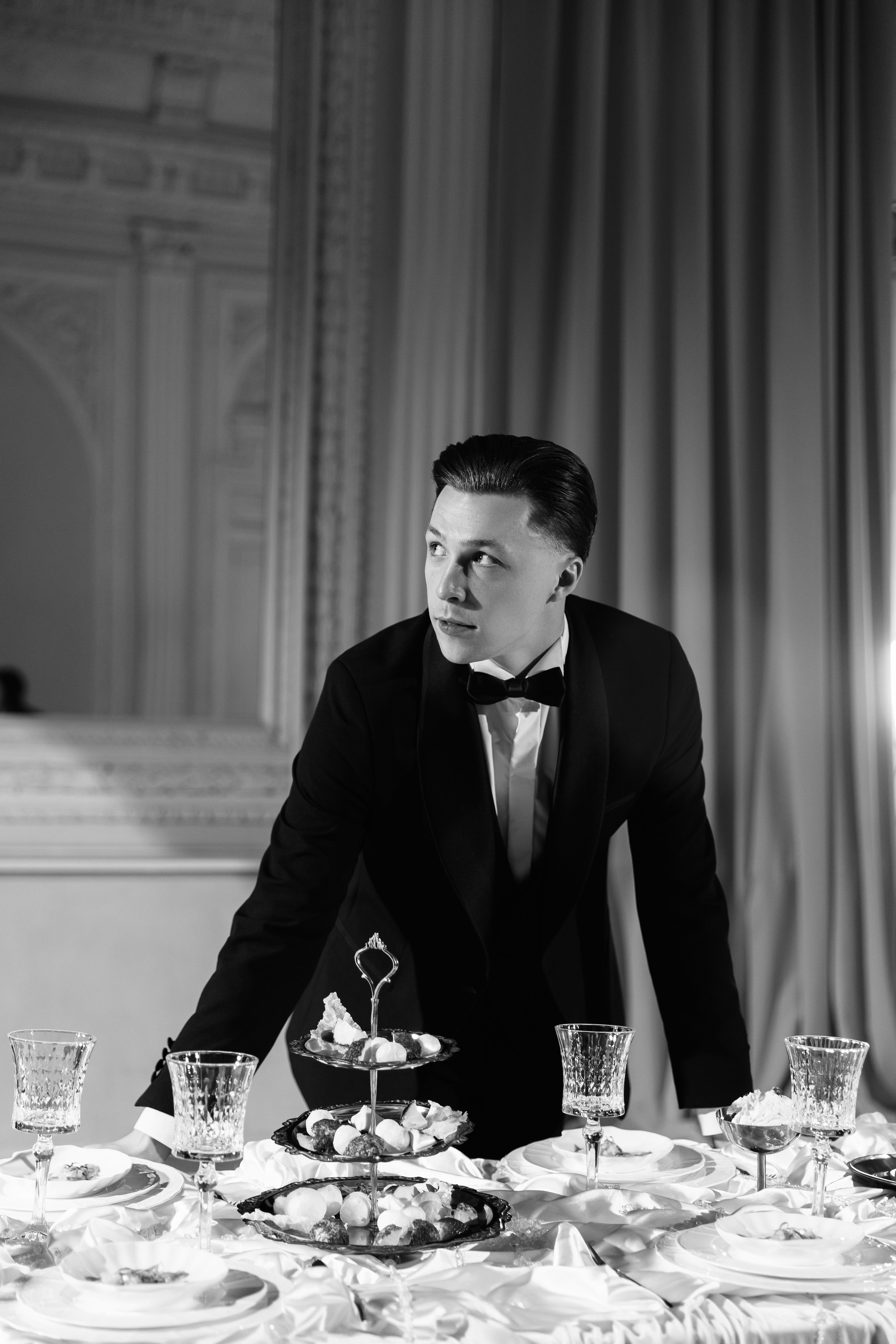 Особняк. Фотограф, который снимает любовь в Санкт-Петербурге