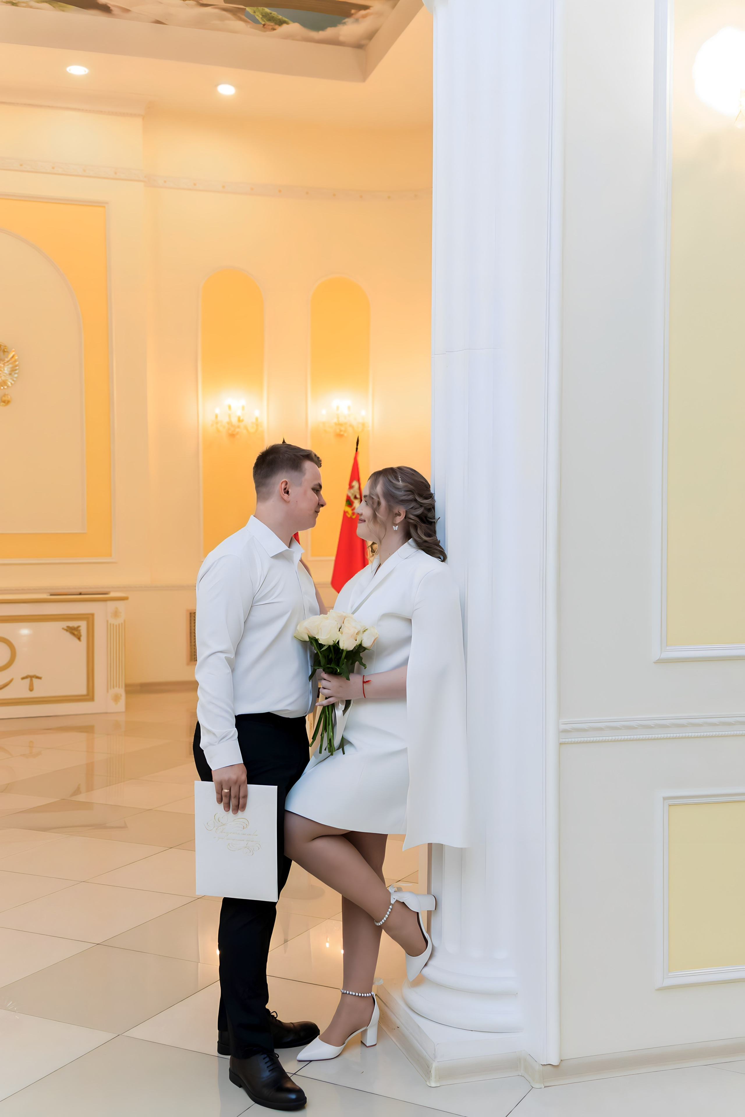 Регистрация в ЗАГс г. Королев + фотосессия в студии ЗАГСа г. Королев проспект Королева д. 14. Юлия Егорова | Свадебный фотограф, семейный фотограф Москва, МО • Портреты • репортажи • день рождения • Love Story • дети