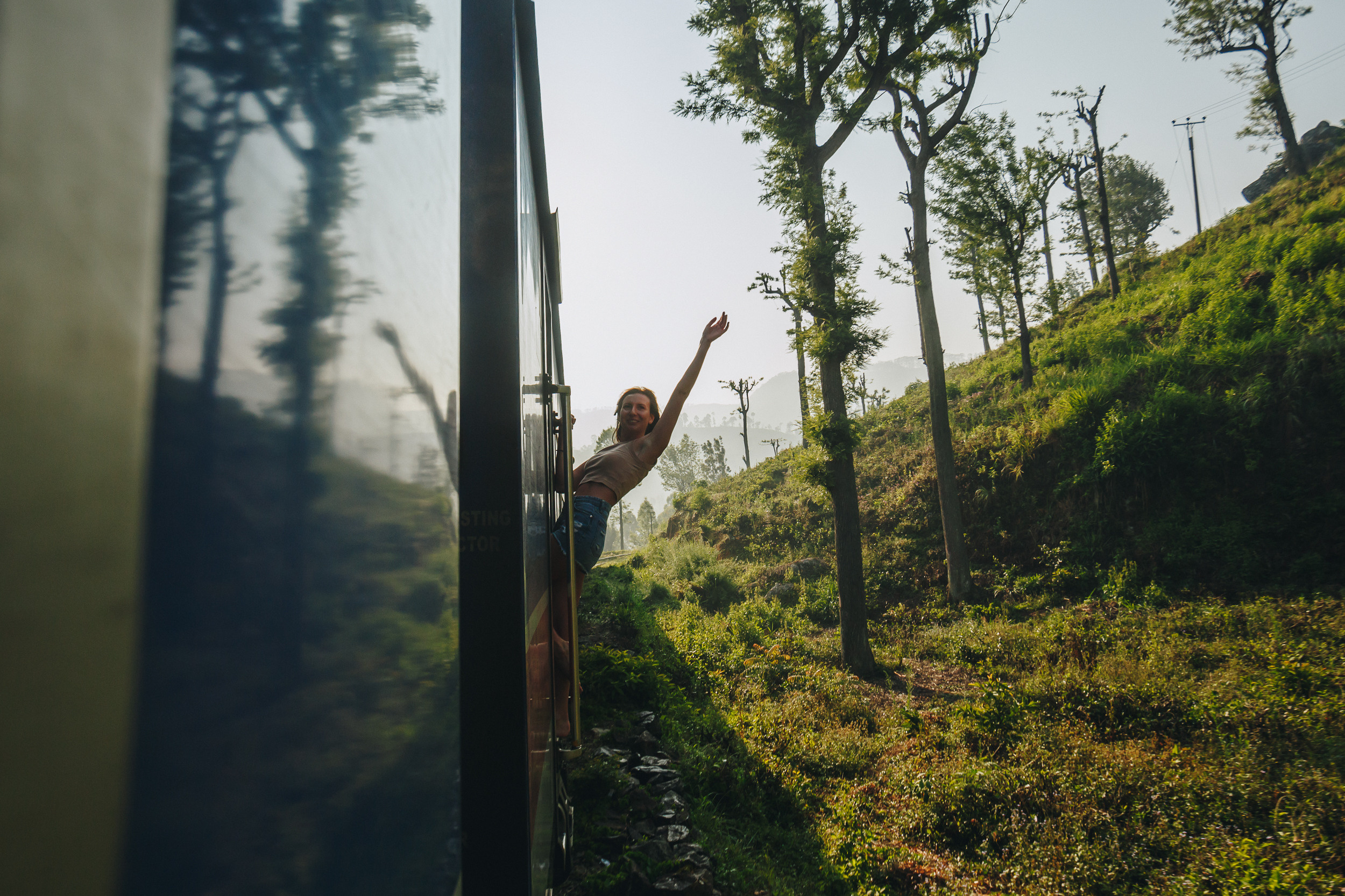 Юля. Поезд Элла — Канди (Шри-Ланка). Фотограф Марина Каныгина (Федосеева)
