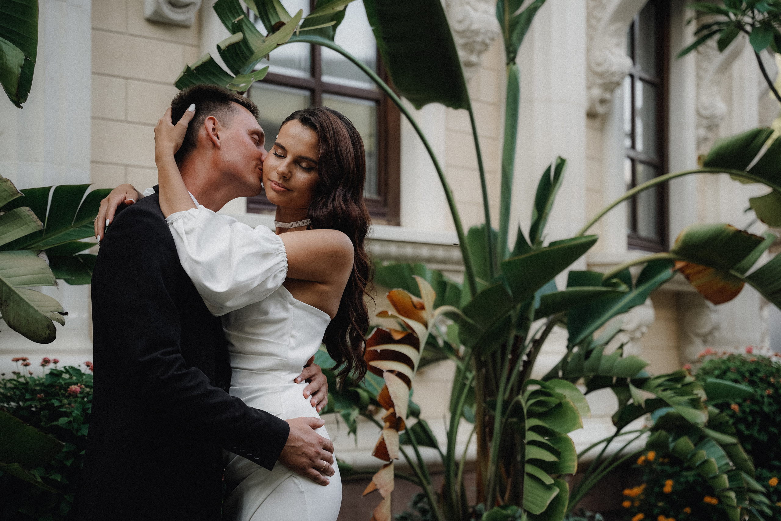 Свадьба в Геленджике в старом парке. VISUAL ARTIST · KRONGAUZ ANASTASIA