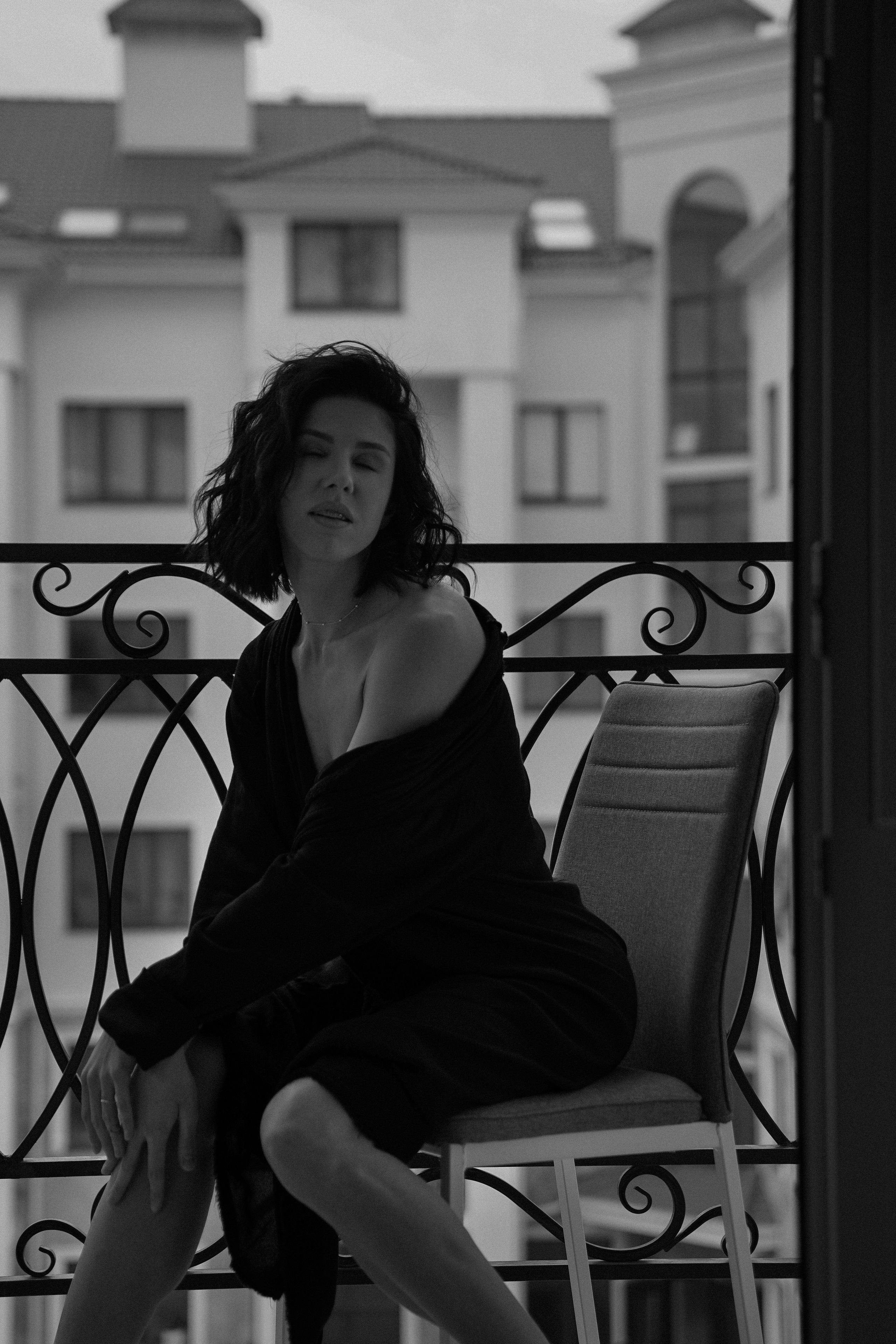 Лера. VISUAL ARTIST · KRONGAUZ ANASTASIA