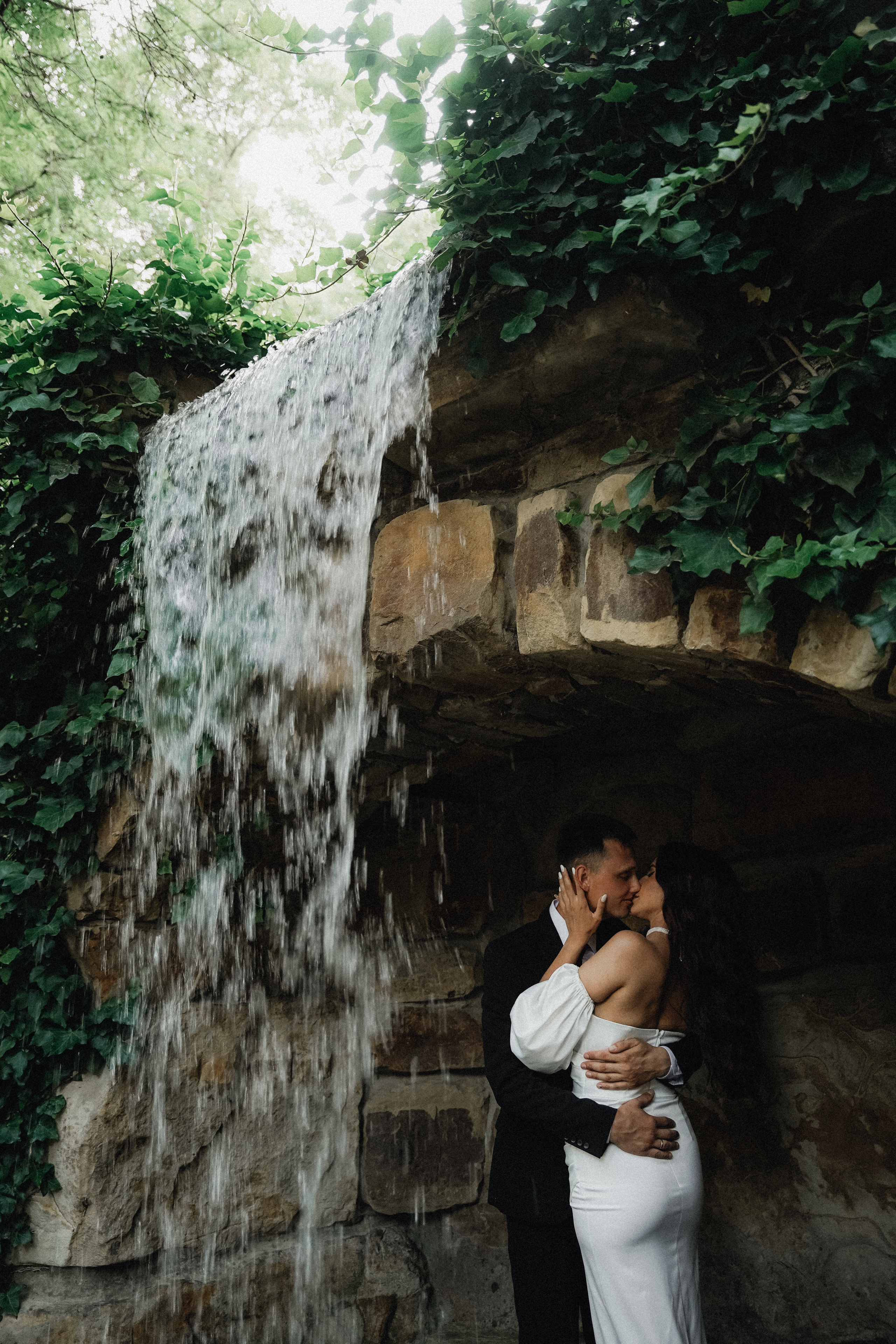 Свадьба в Геленджике в старом парке. VISUAL ARTIST · KRONGAUZ ANASTASIA