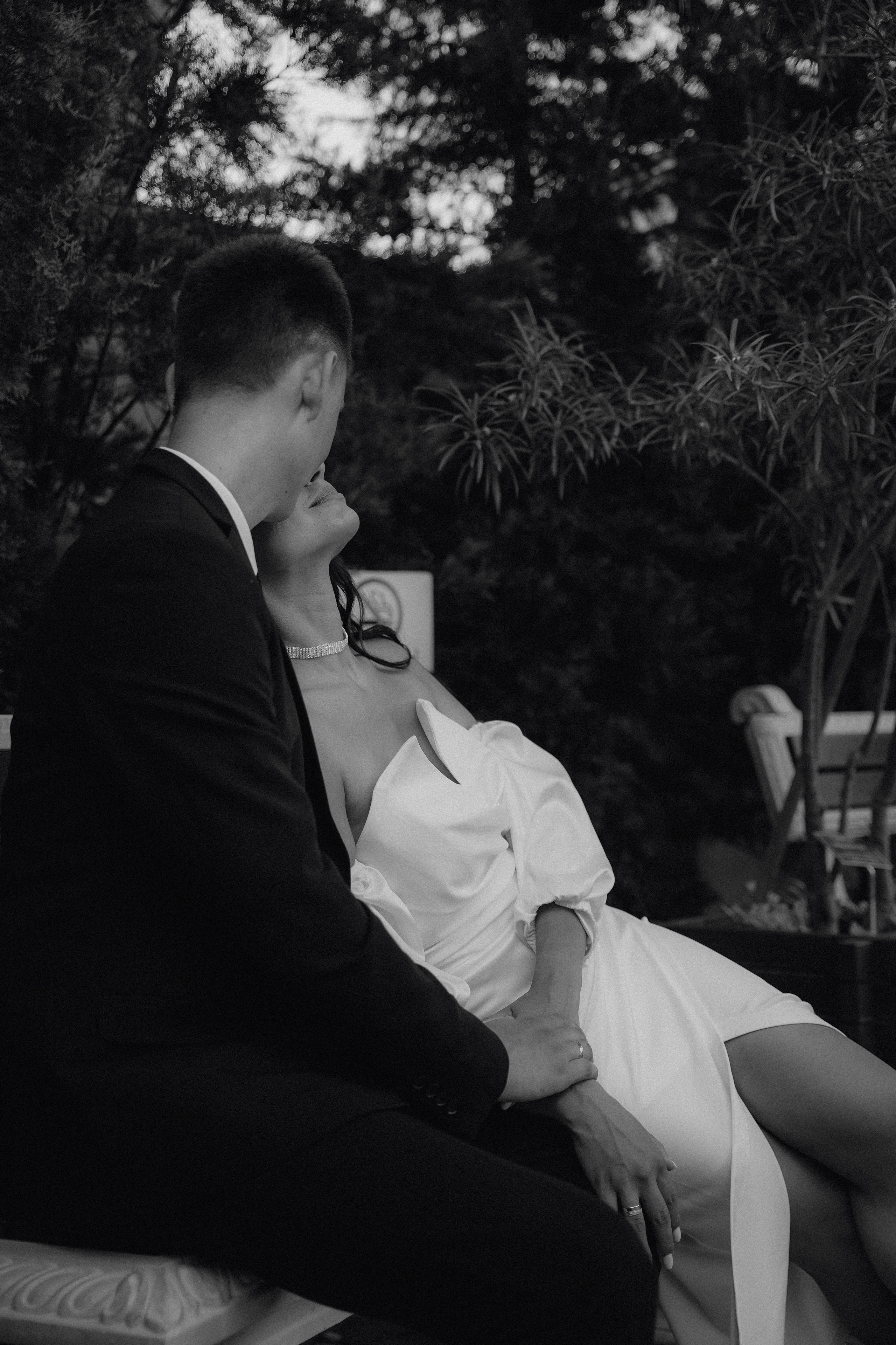 Свадьба в Геленджике в старом парке. VISUAL ARTIST · KRONGAUZ ANASTASIA