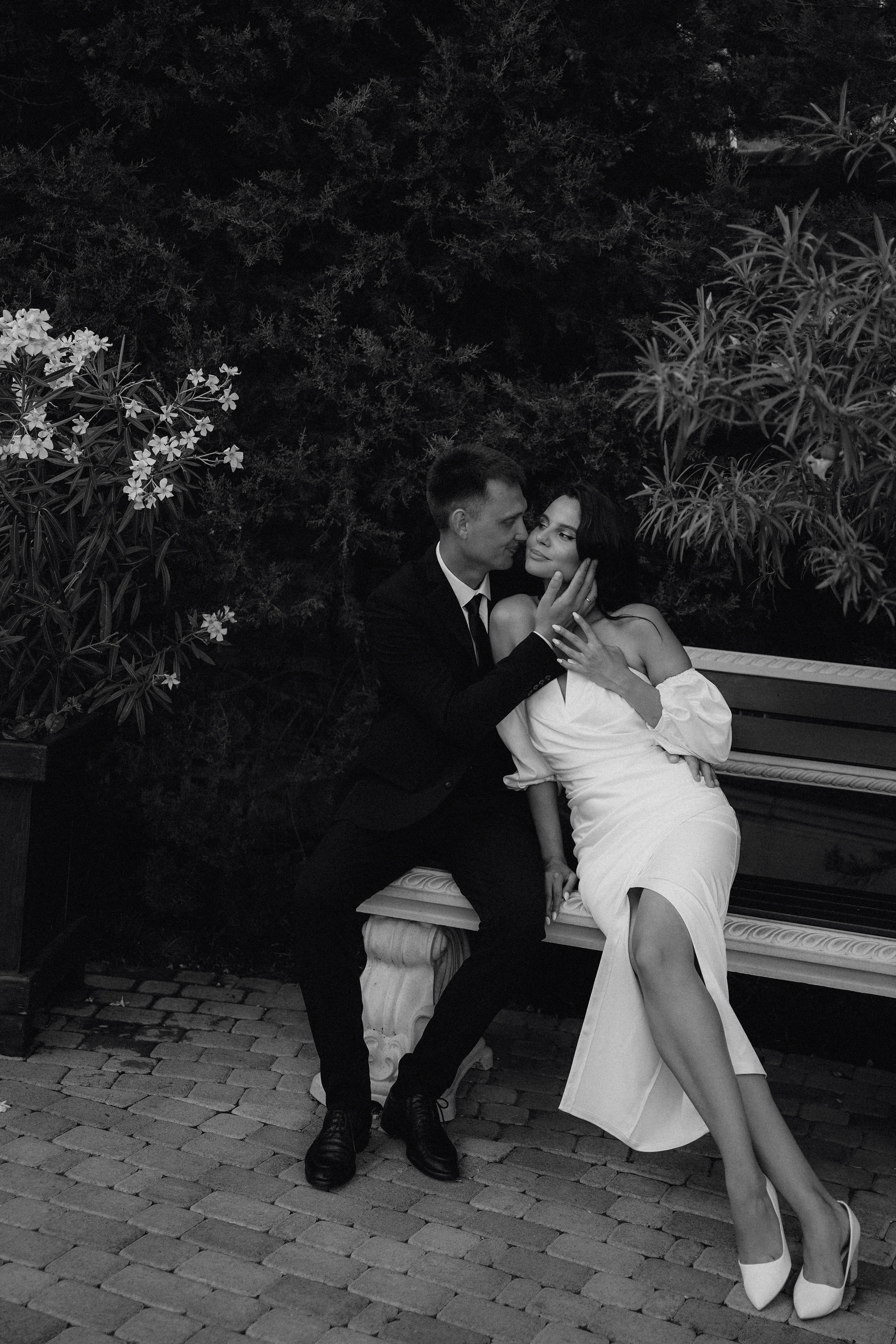 Свадьба в Геленджике в старом парке. VISUAL ARTIST · KRONGAUZ ANASTASIA