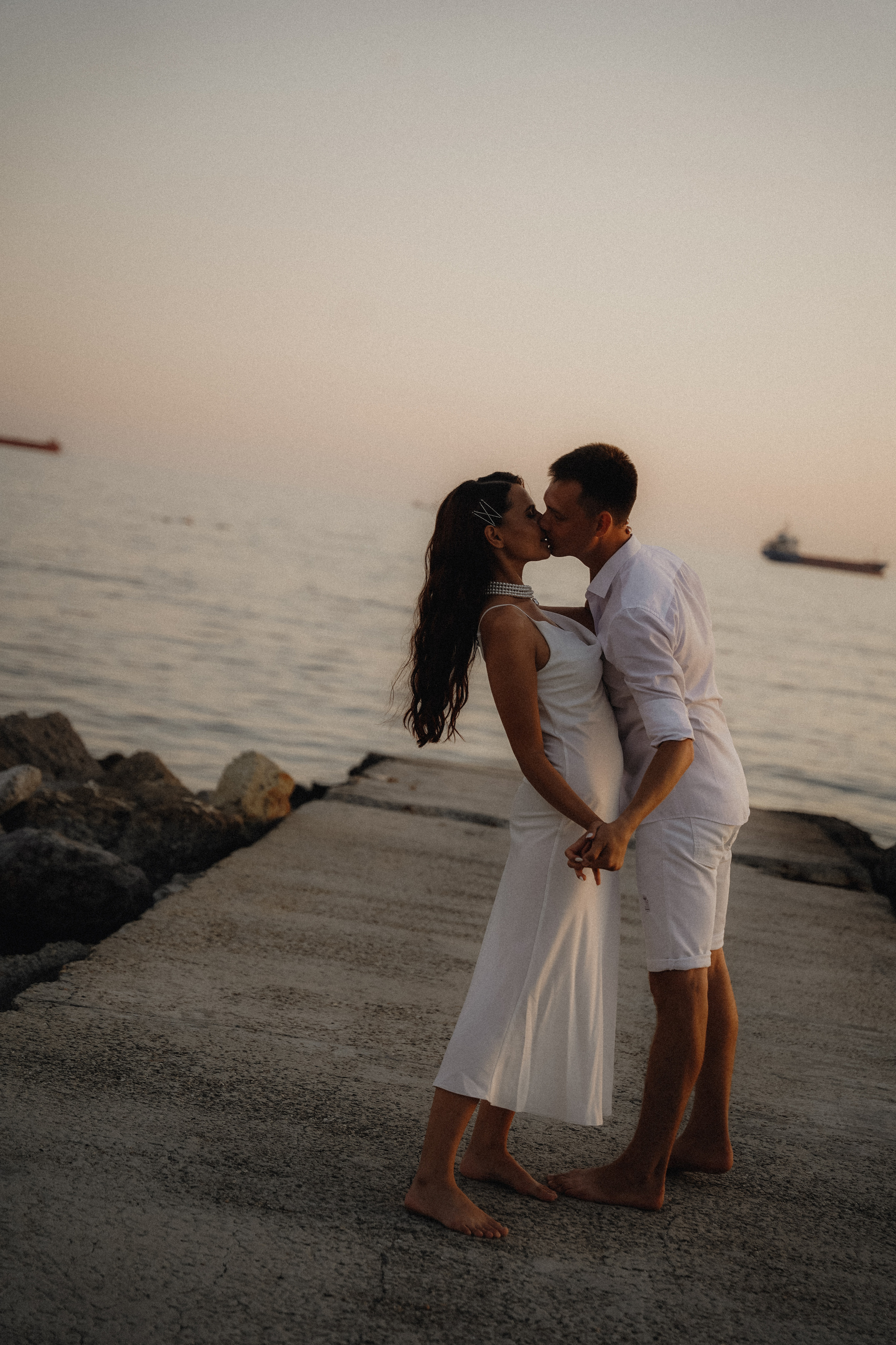 Свадьба в Геленджике в старом парке. VISUAL ARTIST · KRONGAUZ ANASTASIA