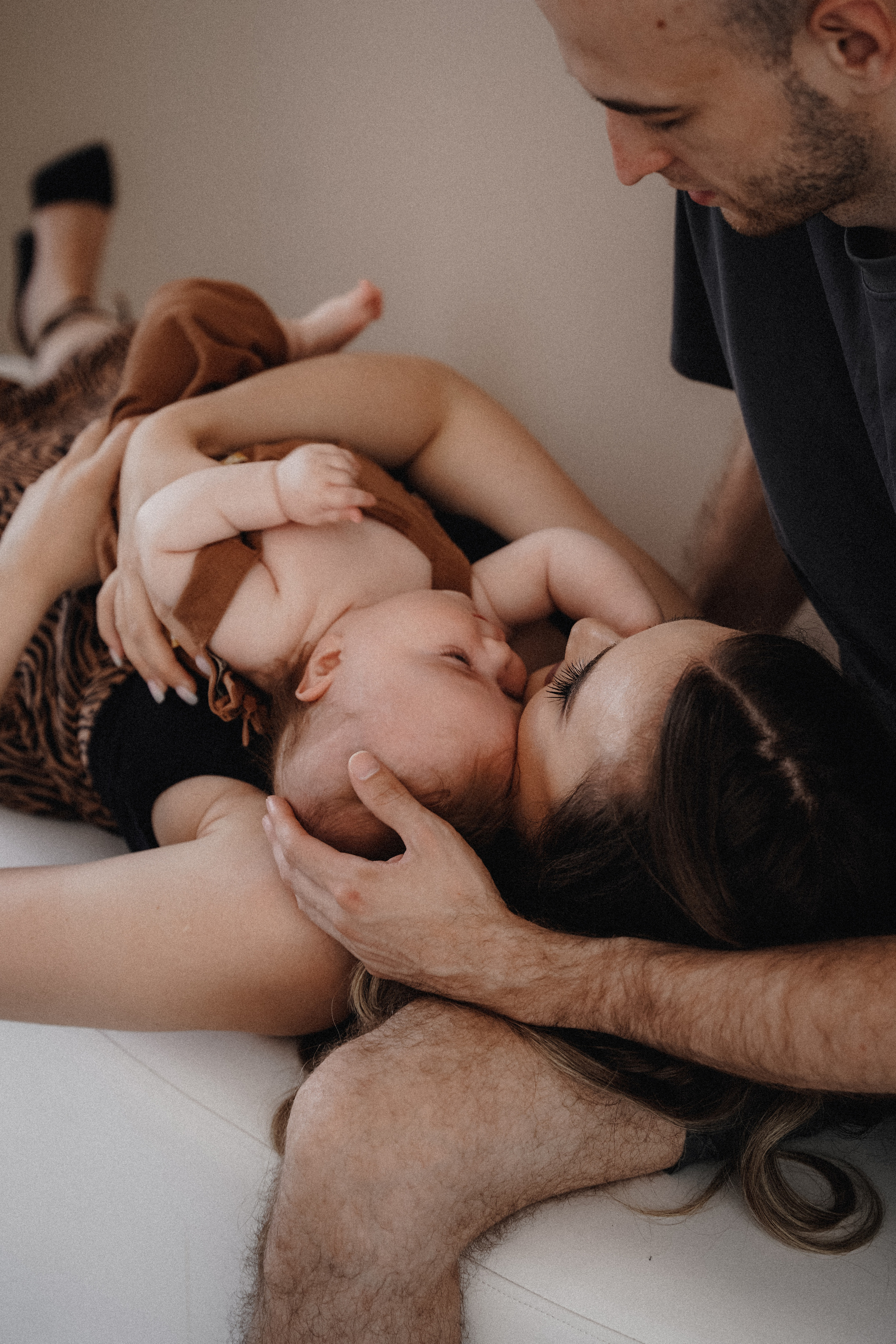 Заказать фотосессию в Геленджике. VISUAL ARTIST · KRONGAUZ ANASTASIA