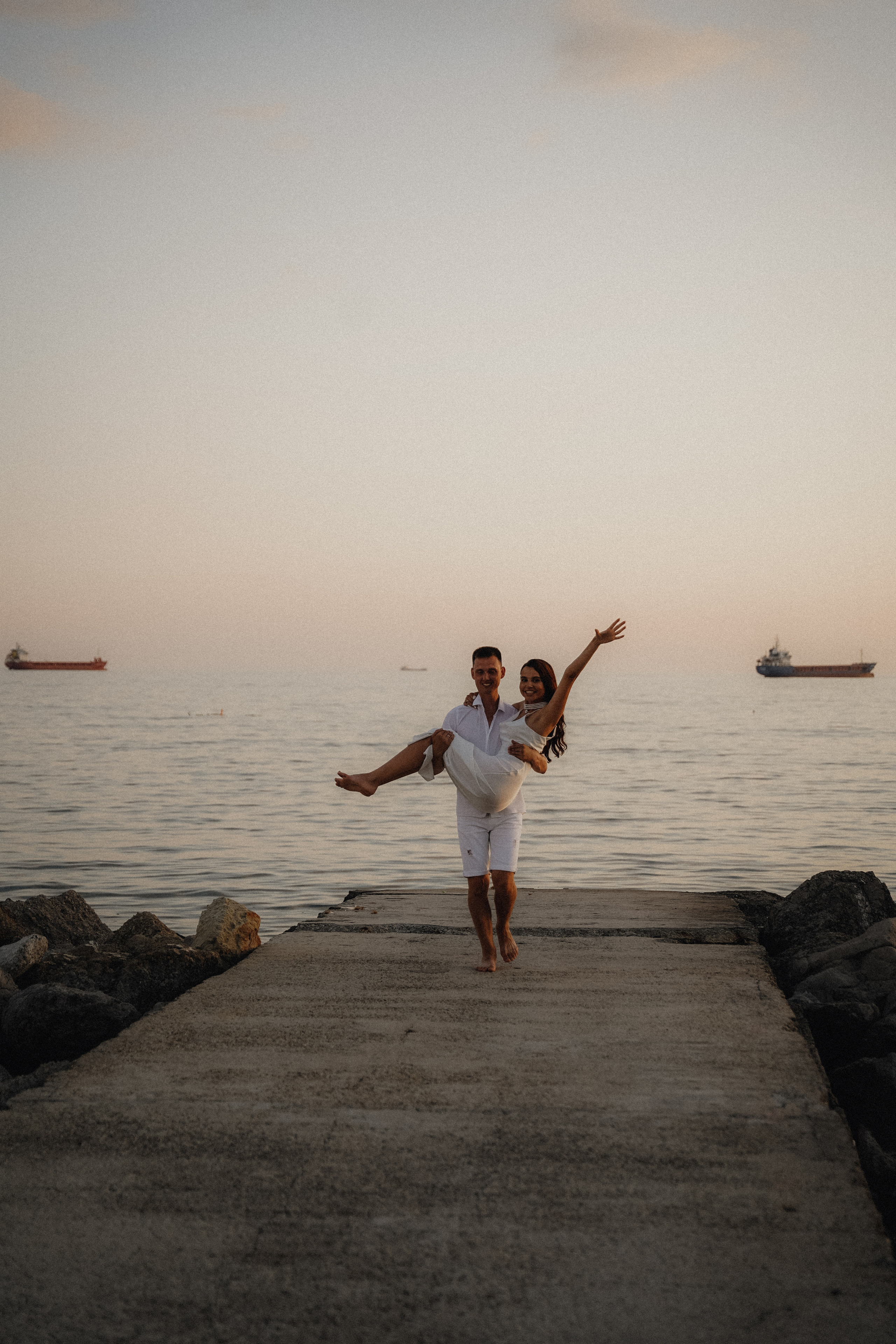 Свадьба в Геленджике в старом парке. VISUAL ARTIST · KRONGAUZ ANASTASIA