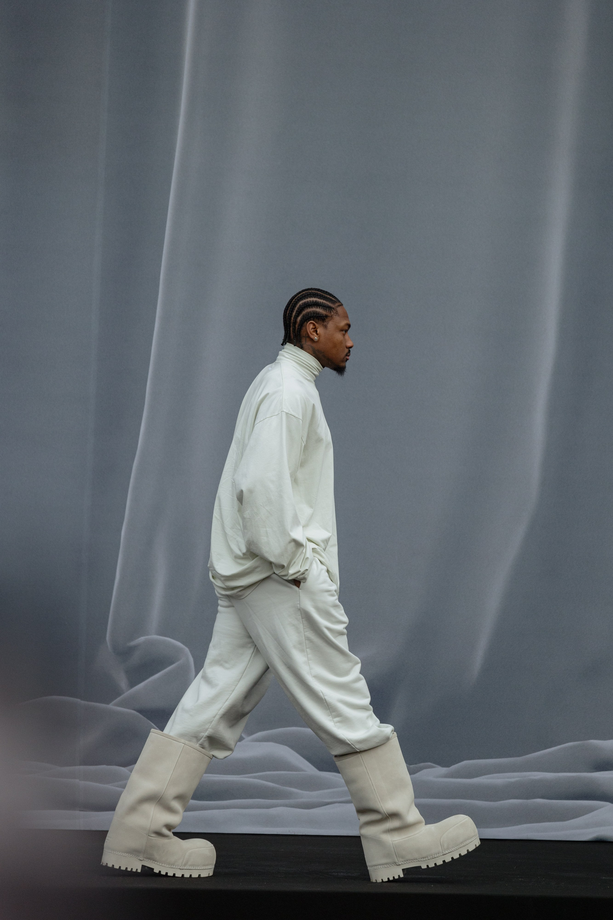 BALENCIAGA PFW WOMENSWEAR FALL-WINTER 24/25. Photographer in Milan Ivan Goncharov