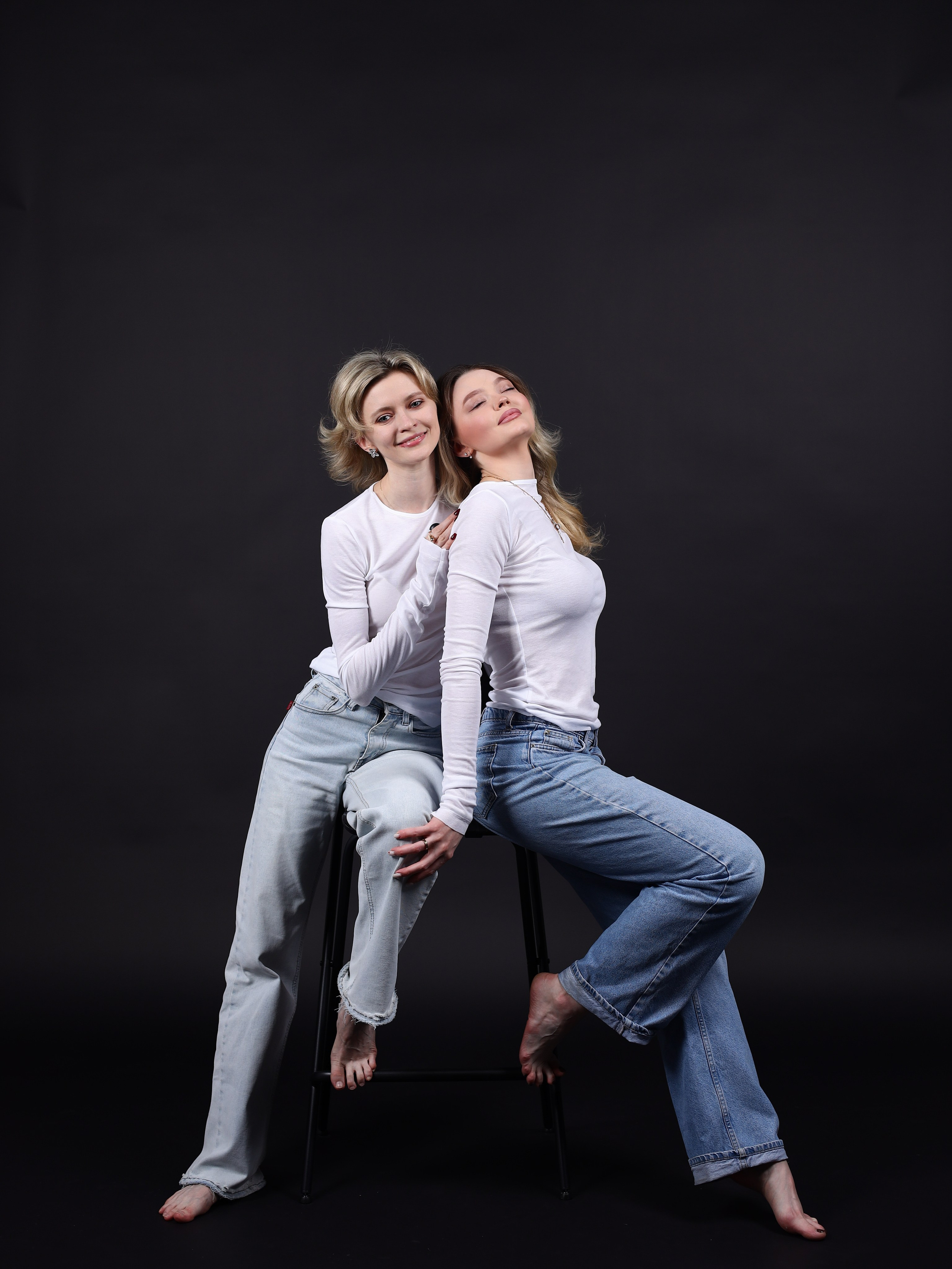 Дарья и Анна. Фотостудия без фотографа Чехов. Первая студия автопортрета в Чехове