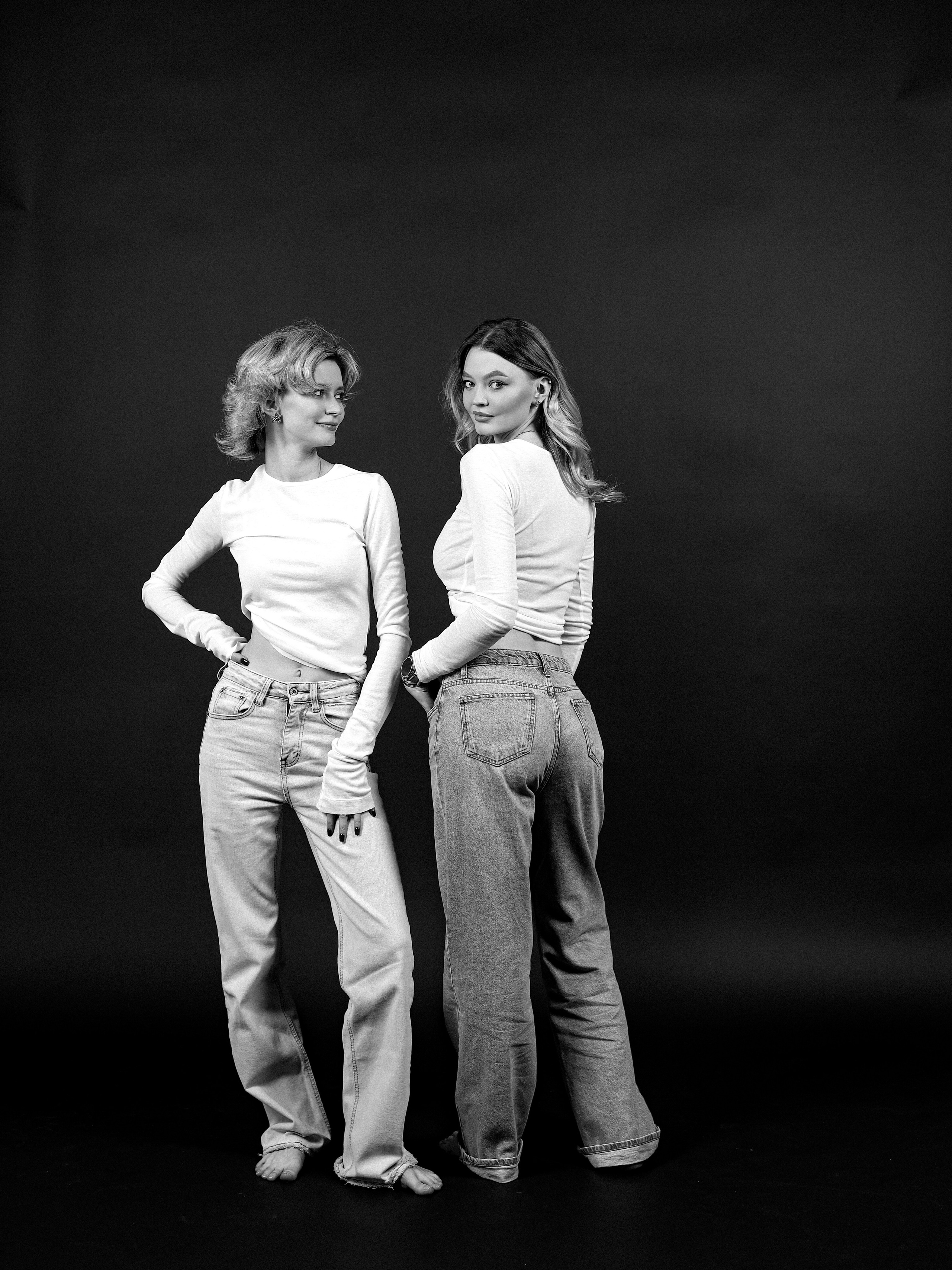 Дарья и Анна. Фотостудия без фотографа Чехов. Первая студия автопортрета в Чехове