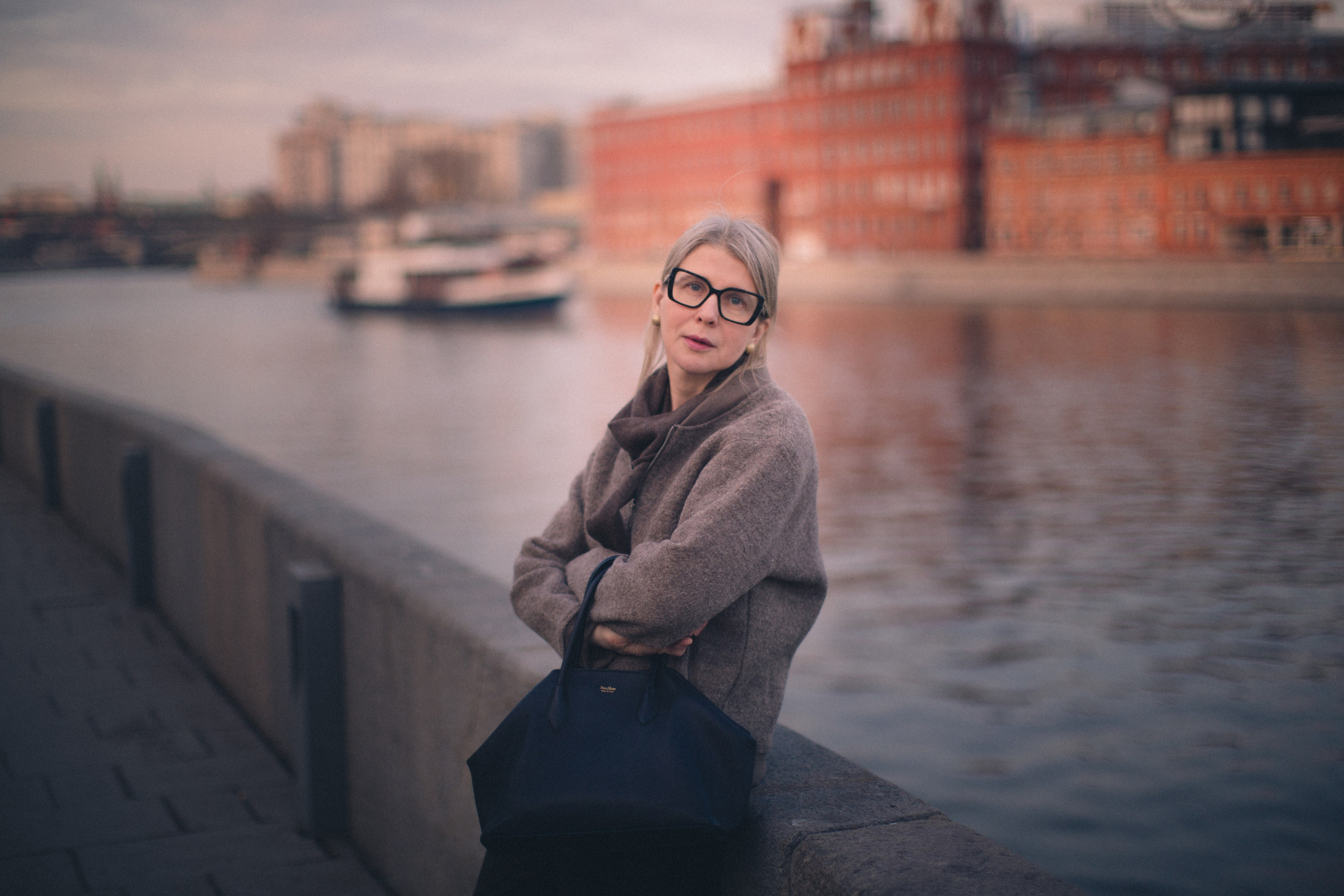 Прогулочная фотосессия у м. Смоленская. Семейный и портретный фотограф в Москве Анна Пак