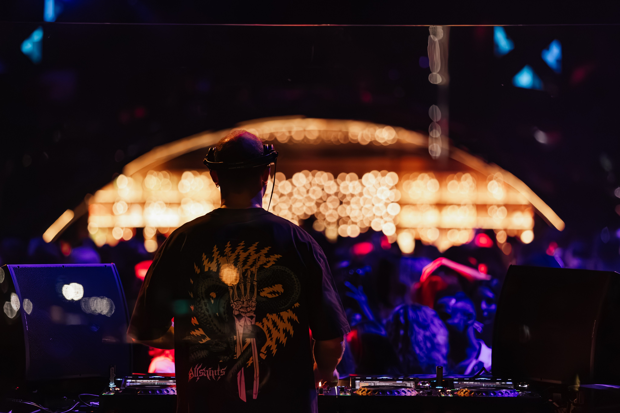 Twilight Party at Sphere Dubai — Nightlife Photography. Evgen Yatsenko — Photographer in Dubai