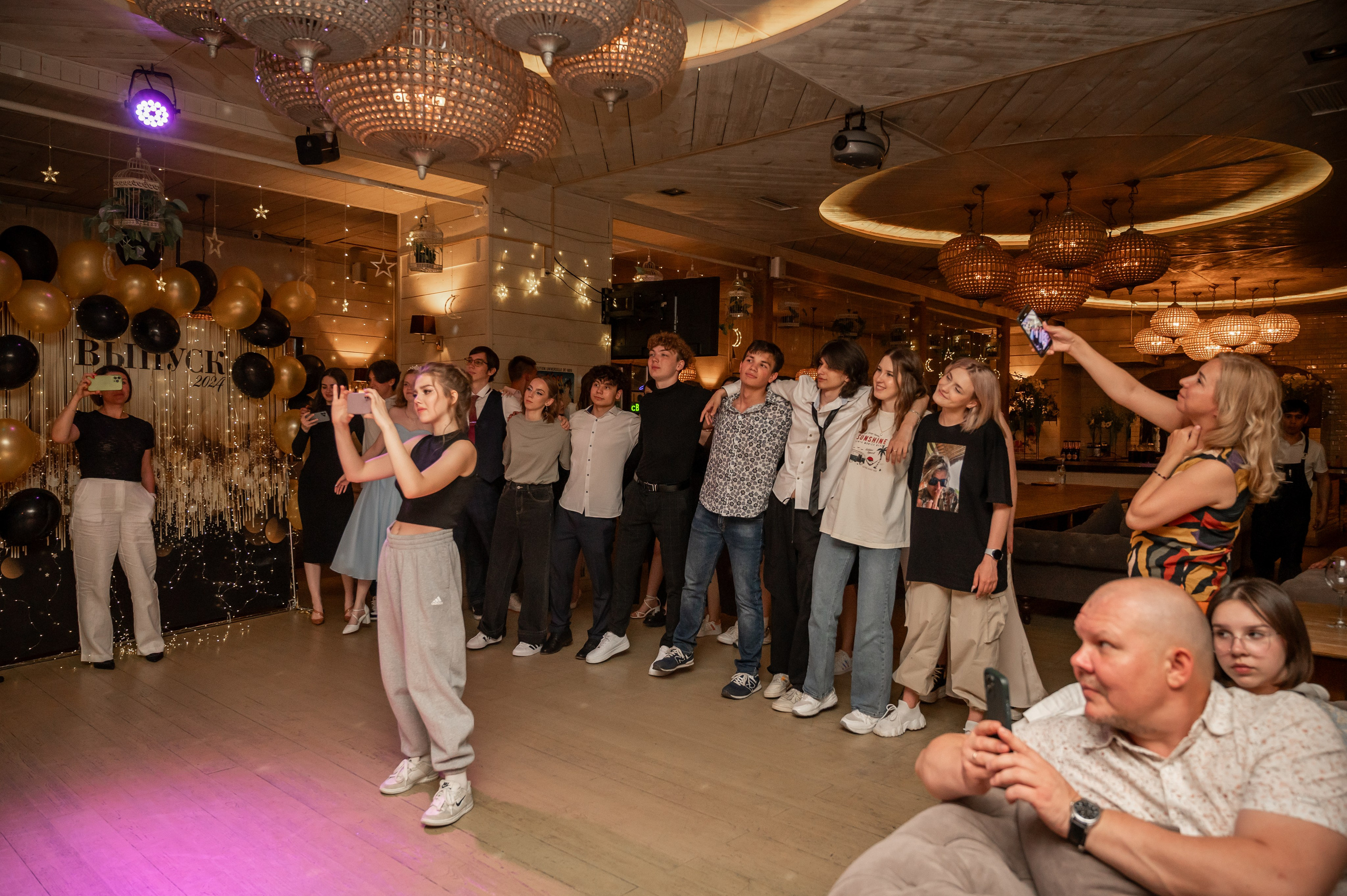 Школьный выпускной в чайхоне «Урюк»