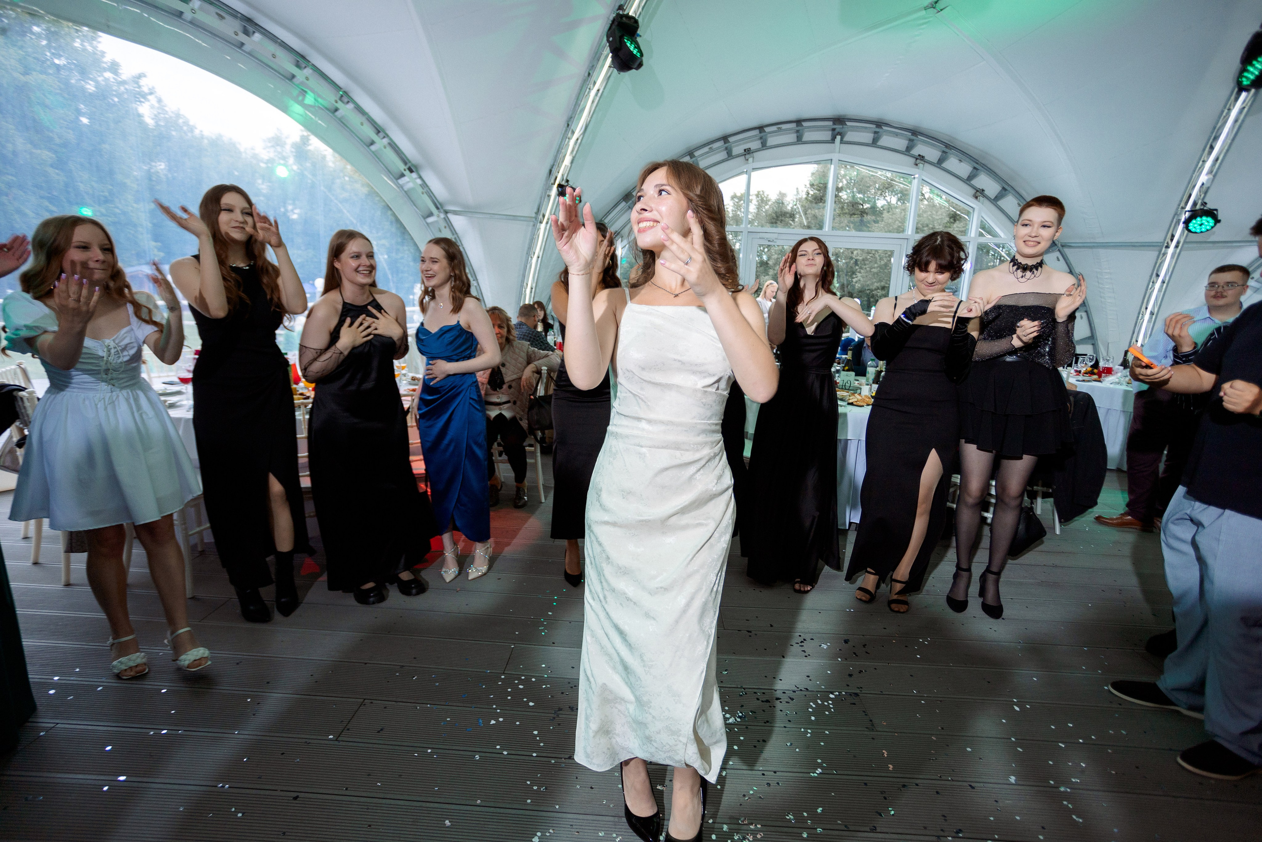 ВЫПУСКНОЙ: Волки-Липки. Все фото. Профессиональный фотограф в Ижевске Леша Петров