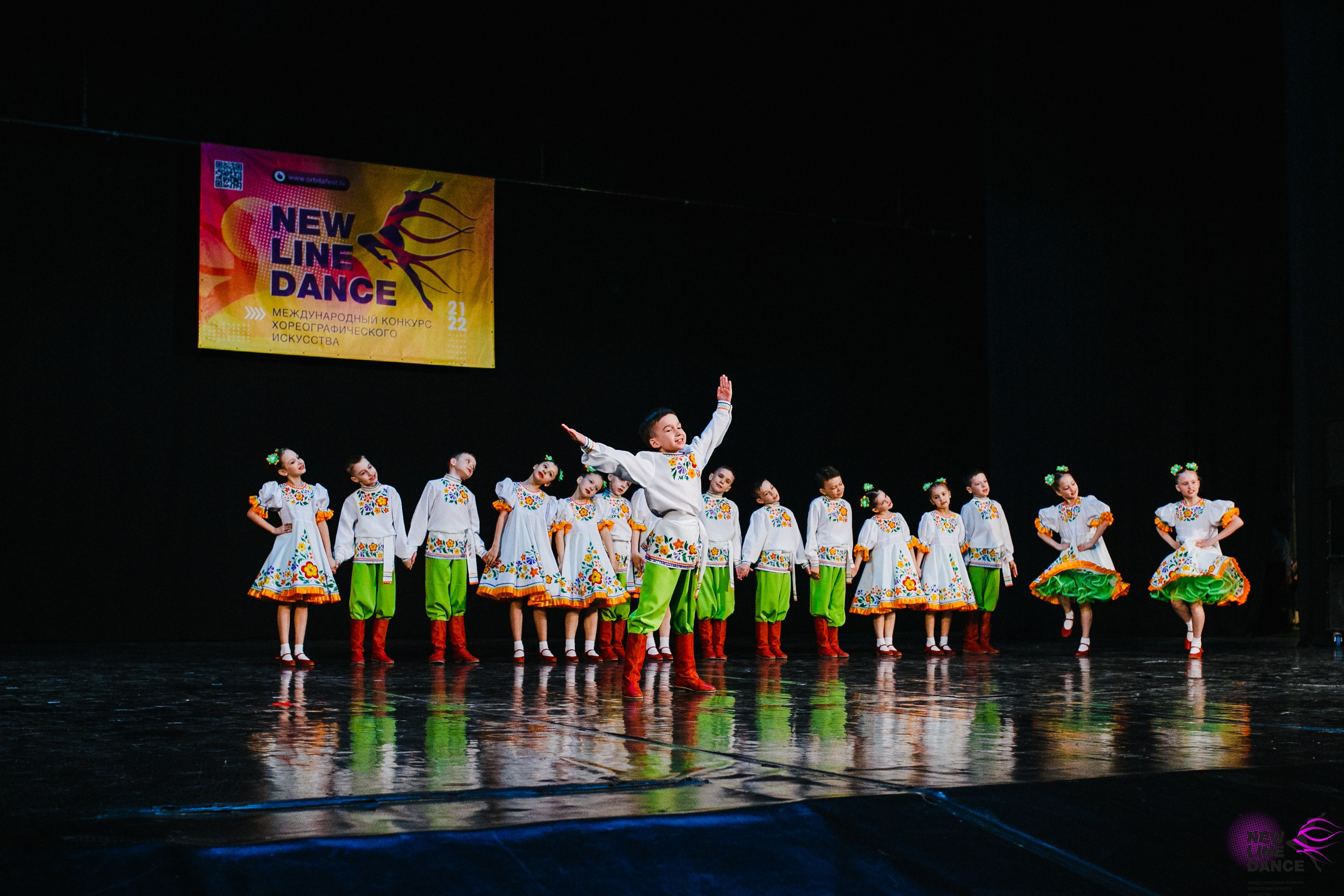 Концерты new line dance-magic universe-red. Фотограф в Новосибирске Ася Зверева