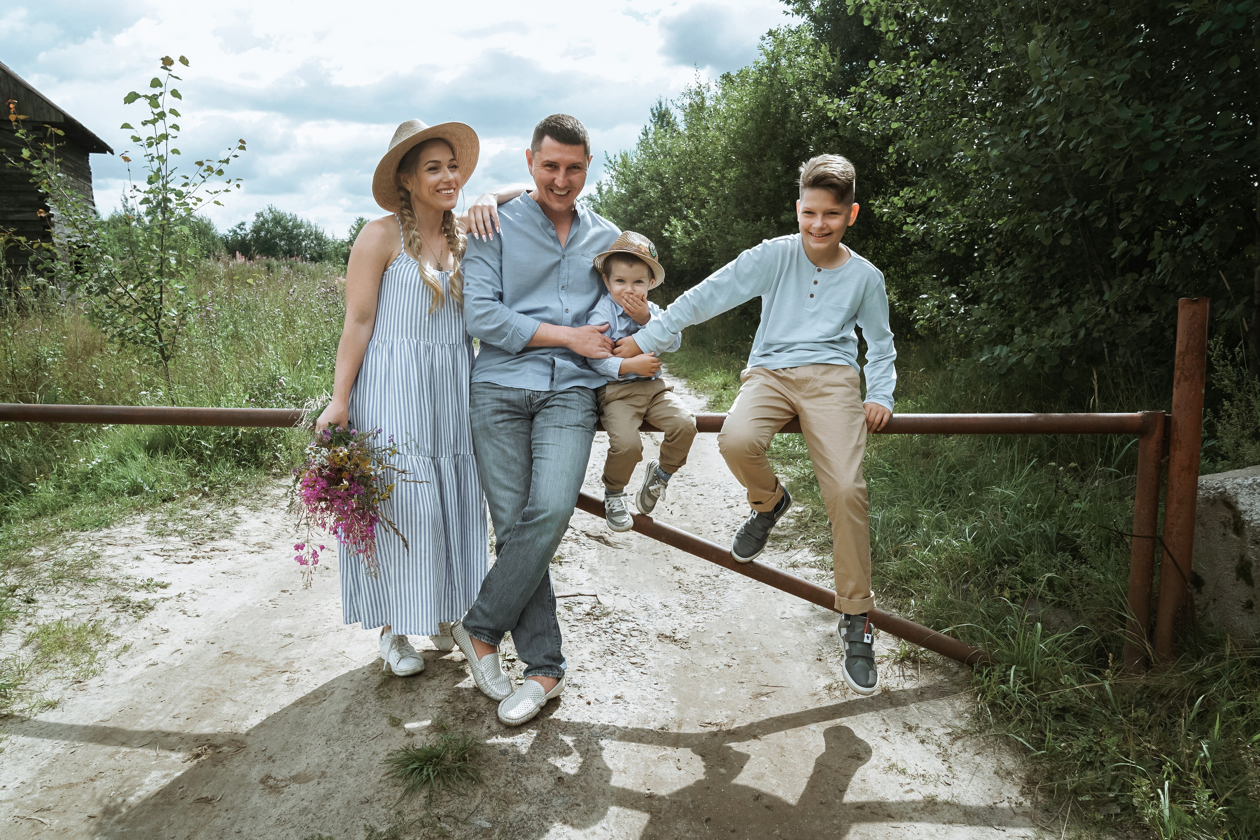 Семейная съёмка на старой Мельнице. Свадебный, семейный и контент фотограф в Санкт- Петербурге Елена Грие