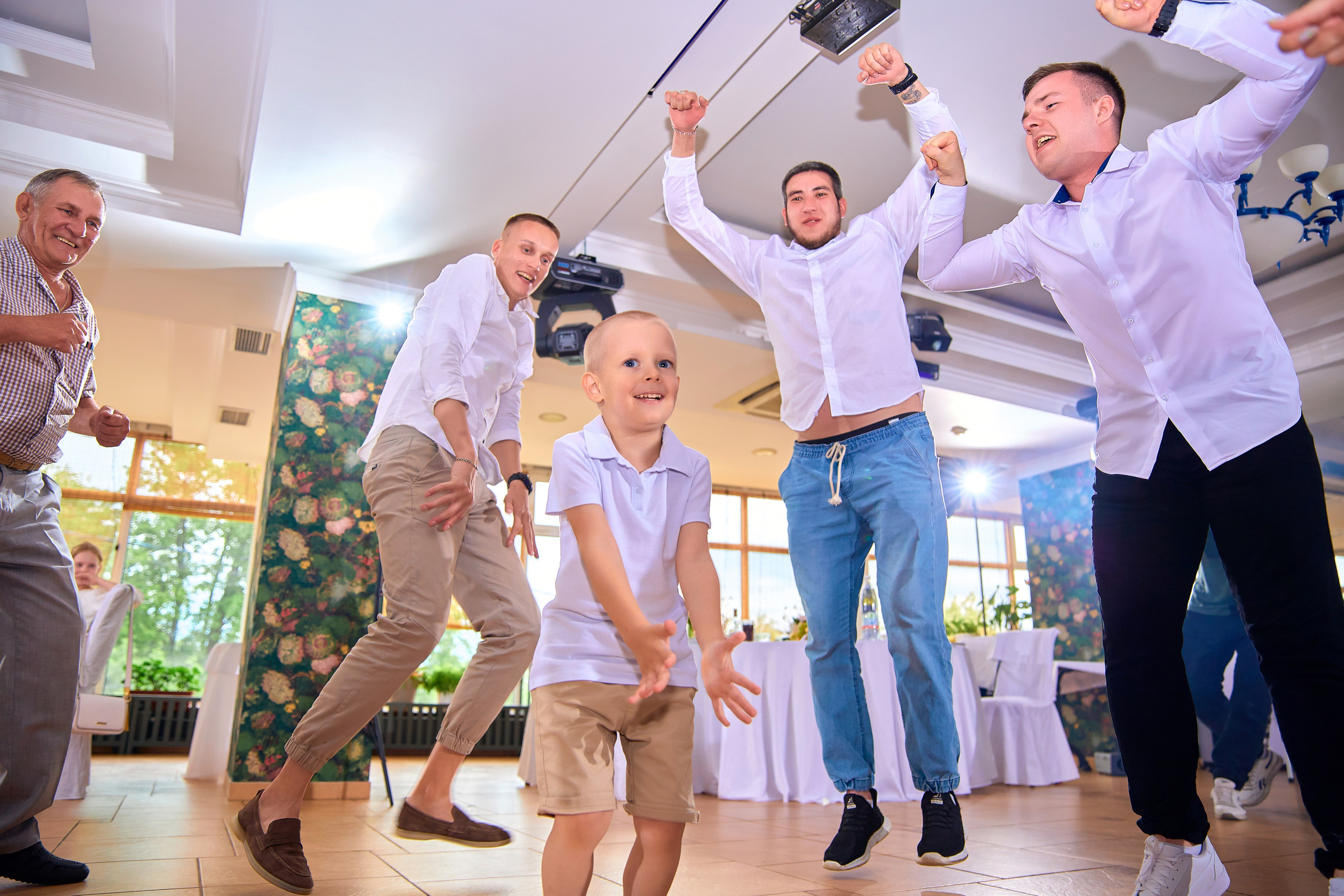 Свадебная фотосессия фотограф на свадьбу. Свадебный фотограф в Тольятти Жигулевске и Самаре Пономарев Евгений