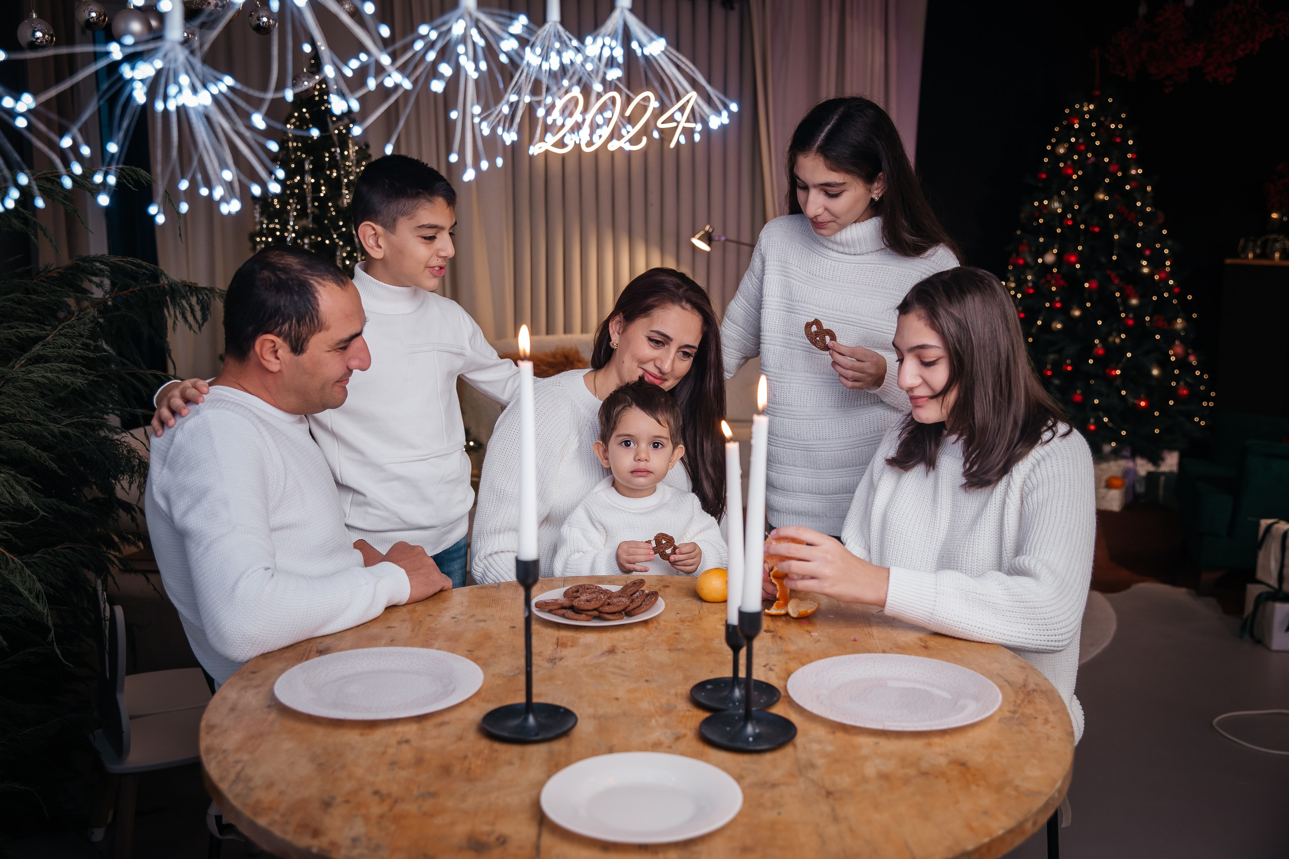 Семейная новогодняя фотосессия. Фотограф Любава Колесник. Выпускные альбомы в Крымском районе
